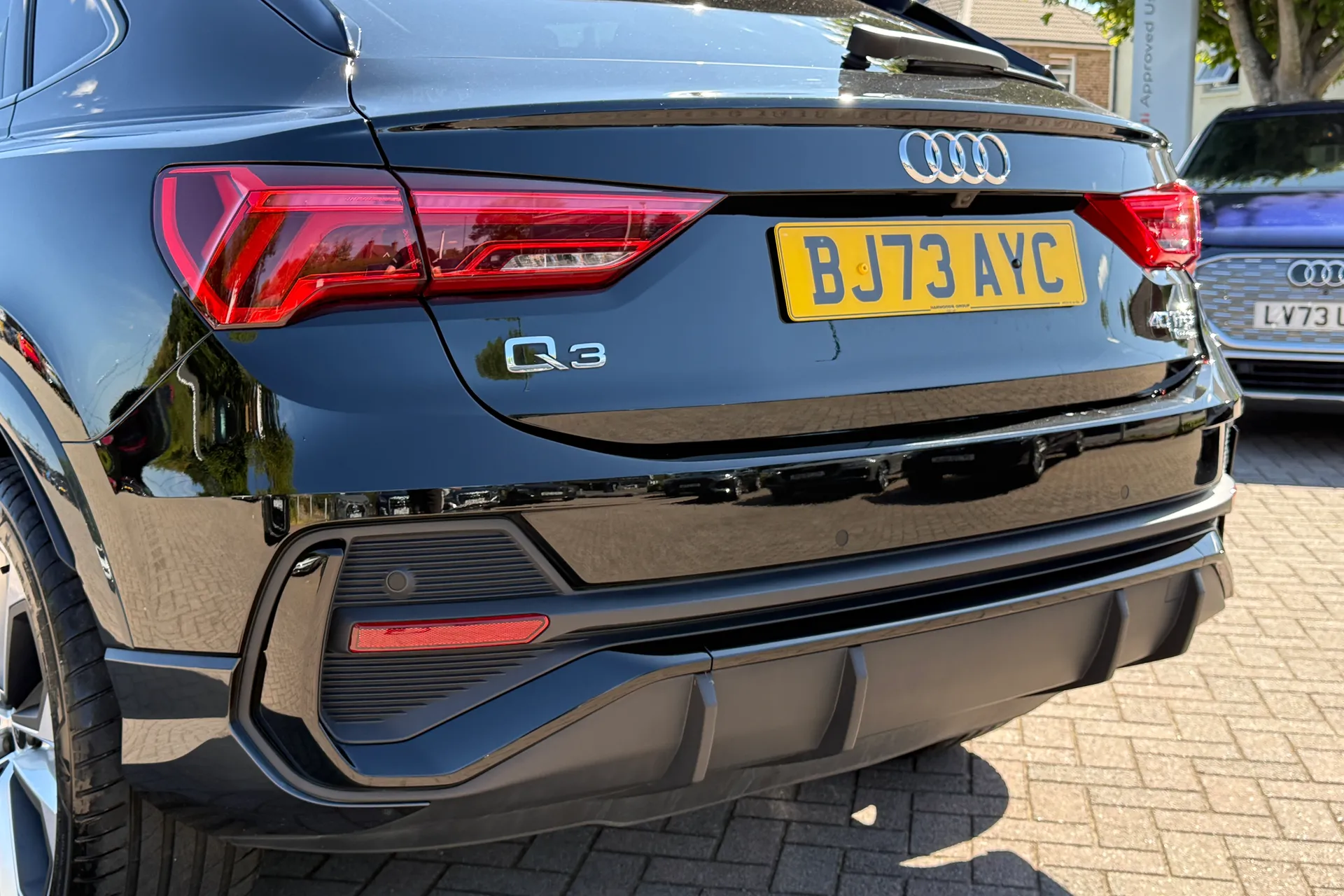 Audi Q3 thumbnail image number 46