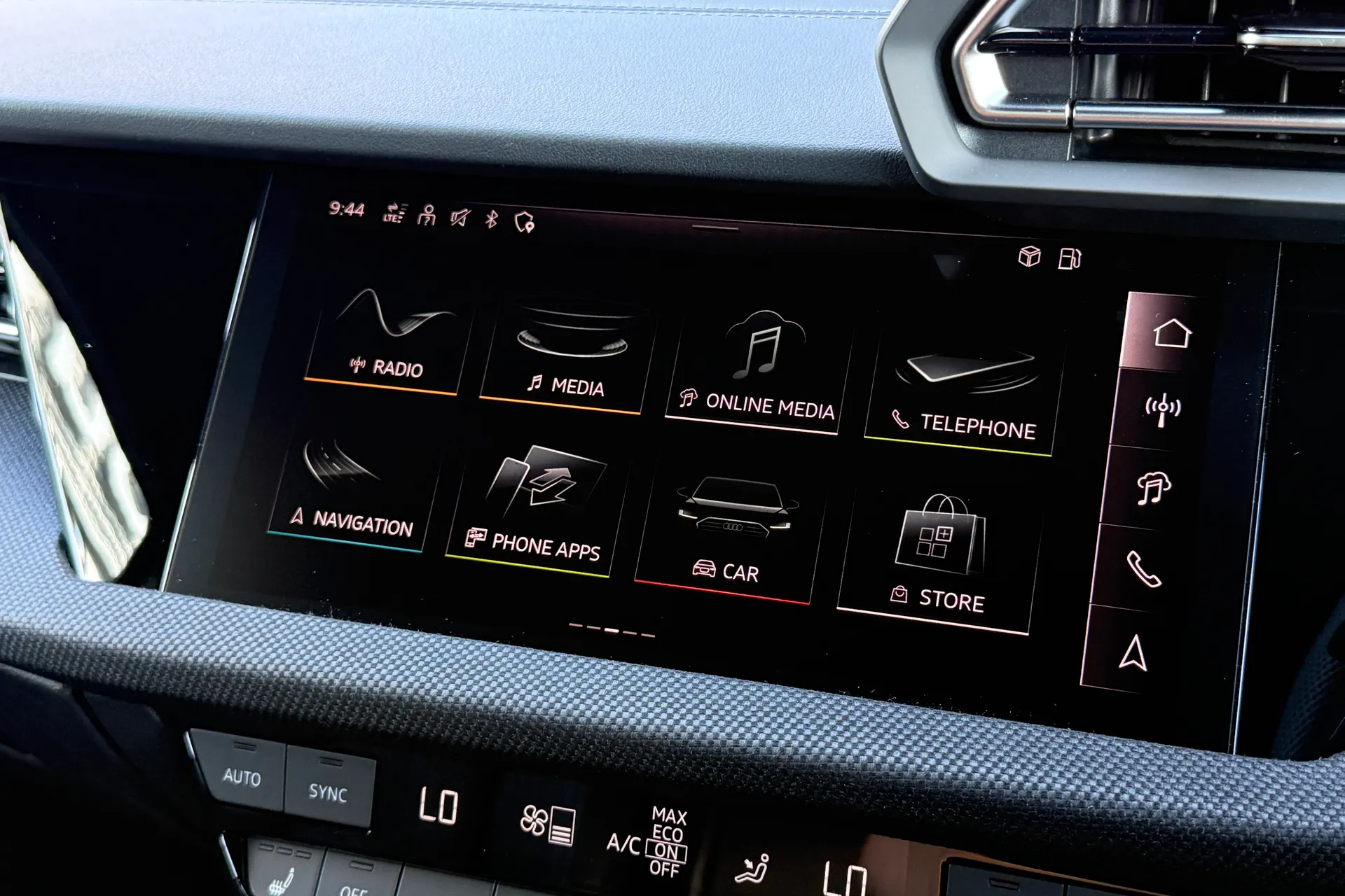 Audi A3 thumbnail image number 26