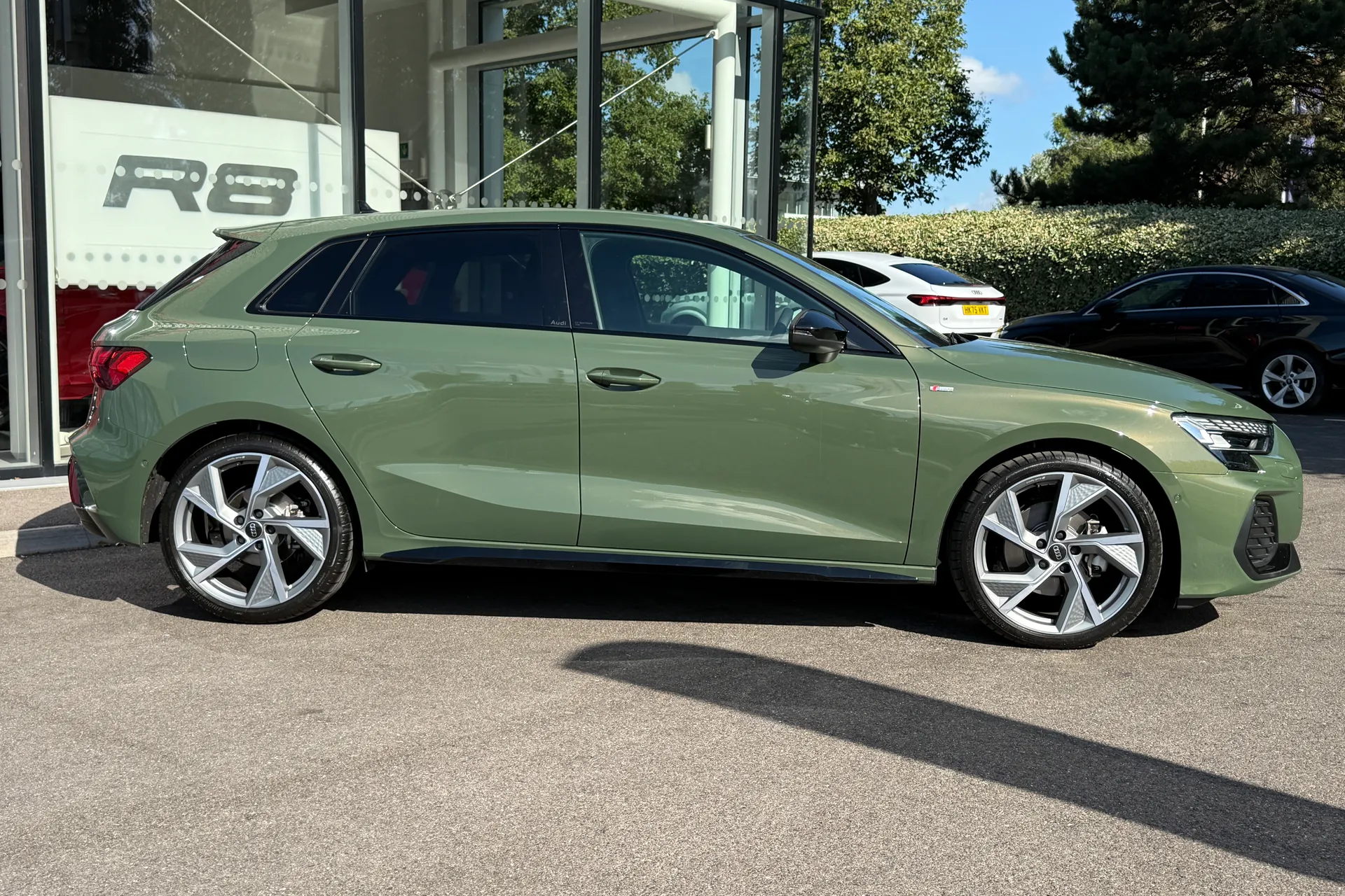 Audi A3 thumbnail image number 2