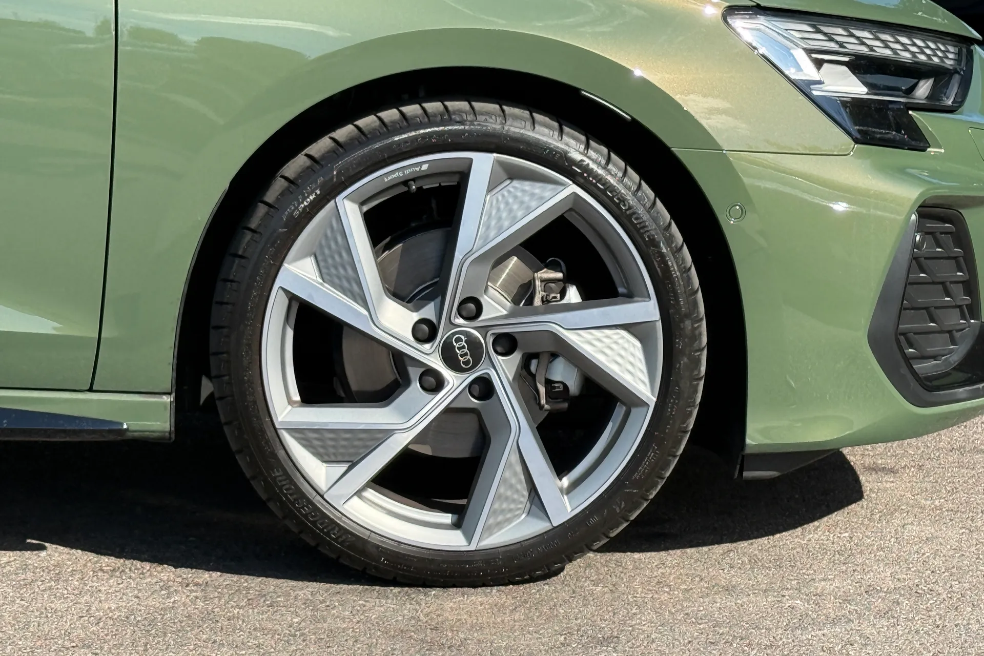 Audi A3 thumbnail image number 13