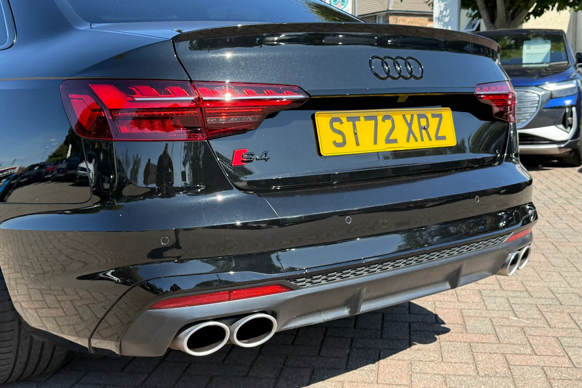 Audi A4 thumbnail image number 47