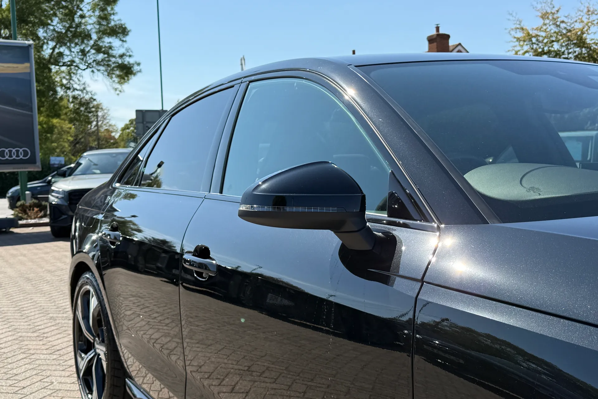 Audi A4 thumbnail image number 45