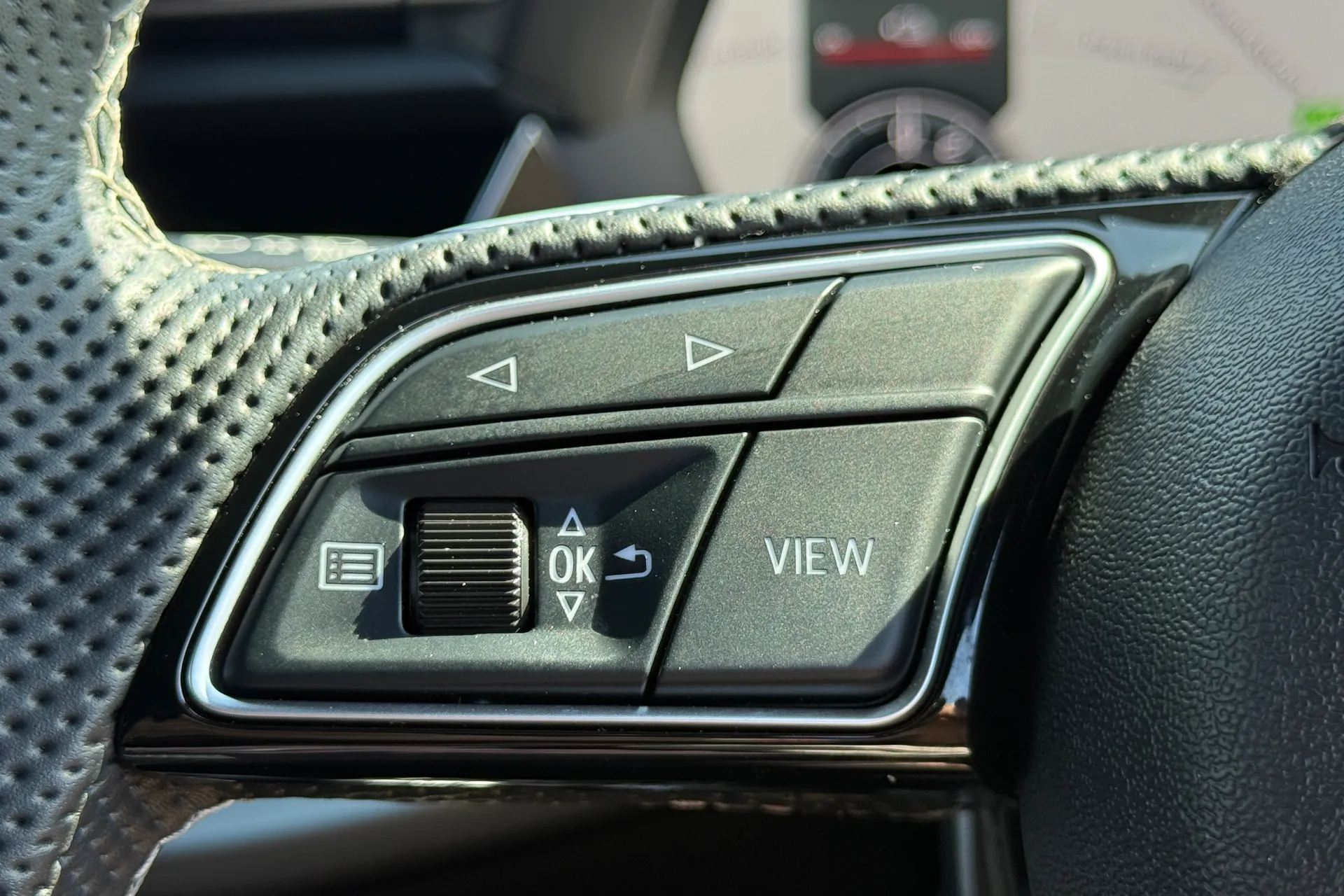 Audi A3 thumbnail image number 24