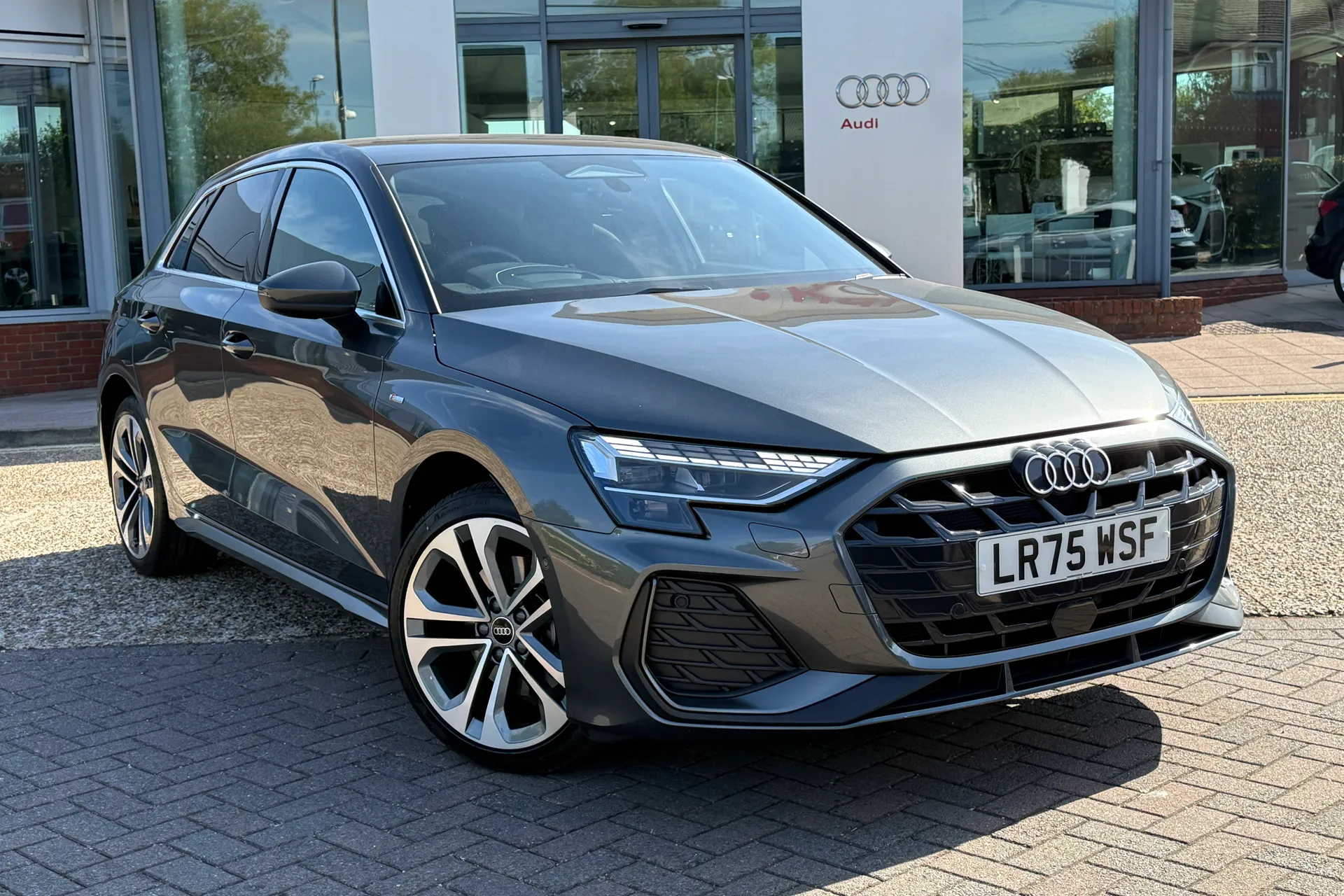 Audi A3 thumbnail image number 27
