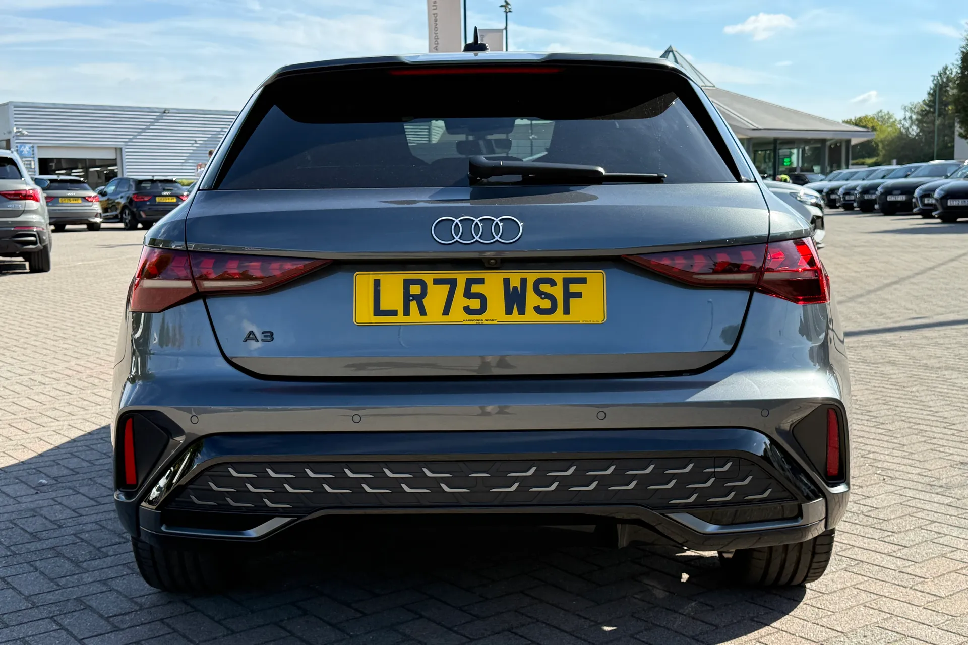 Audi A3 thumbnail image number 36