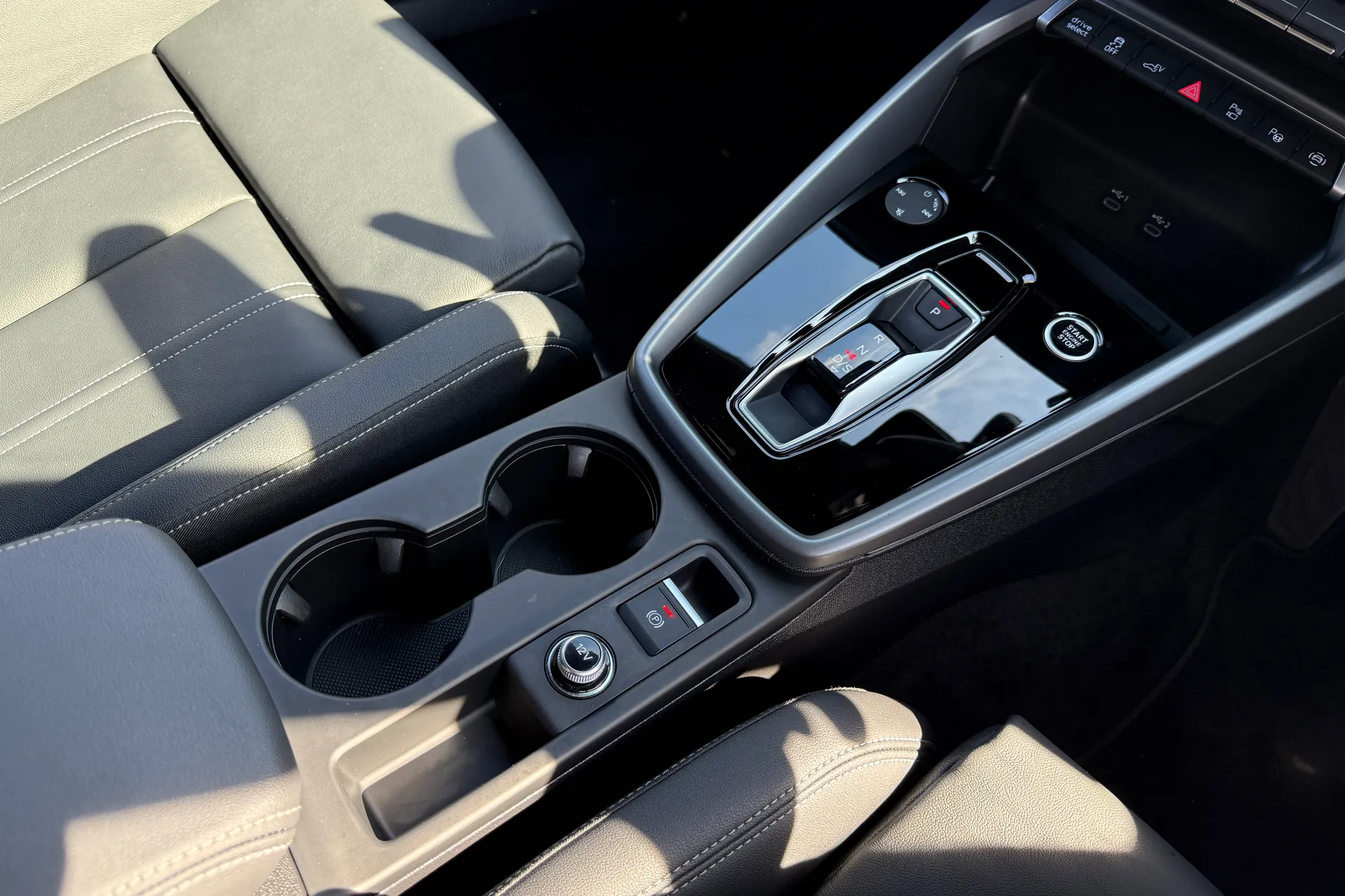 Audi A3 thumbnail image number 43