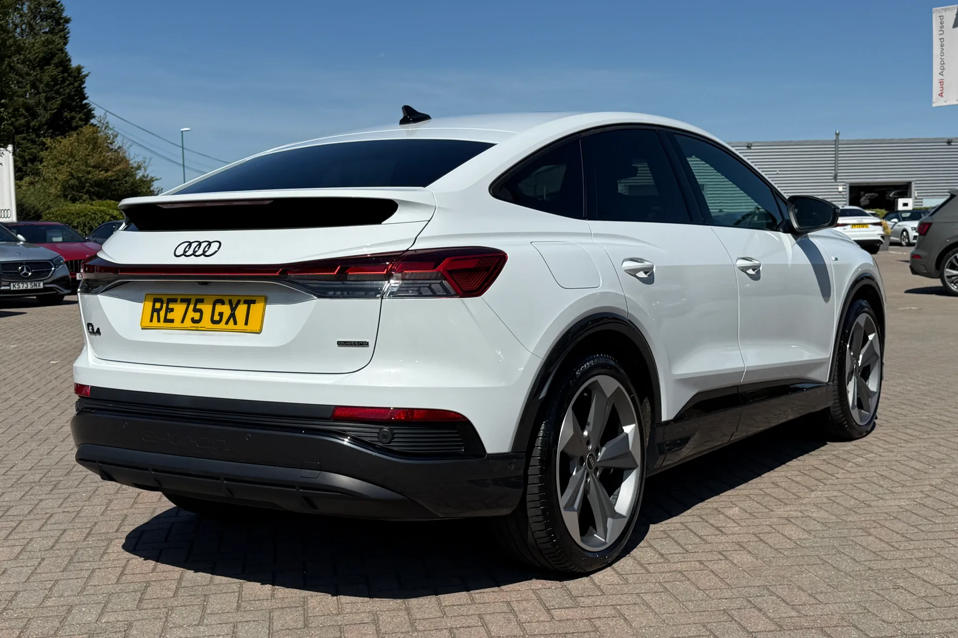 Audi Q4 thumbnail image number 43