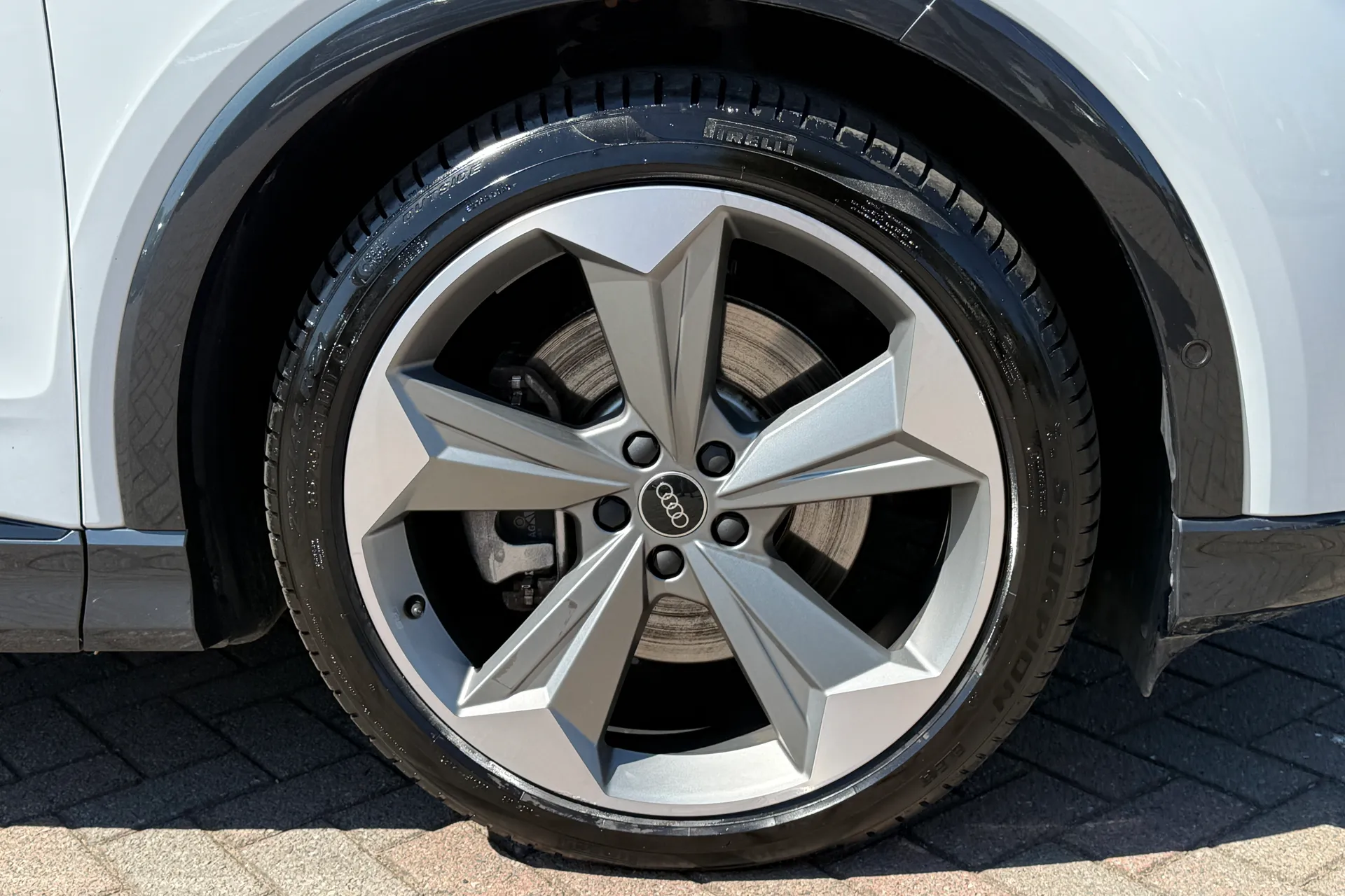 Audi Q4 thumbnail image number 59