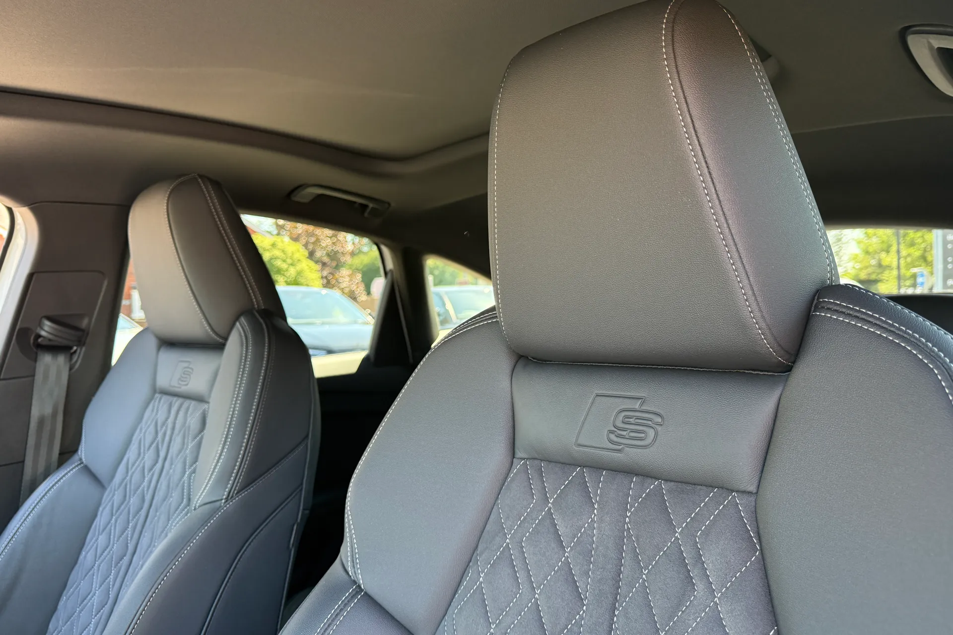 Audi Q4 thumbnail image number 39