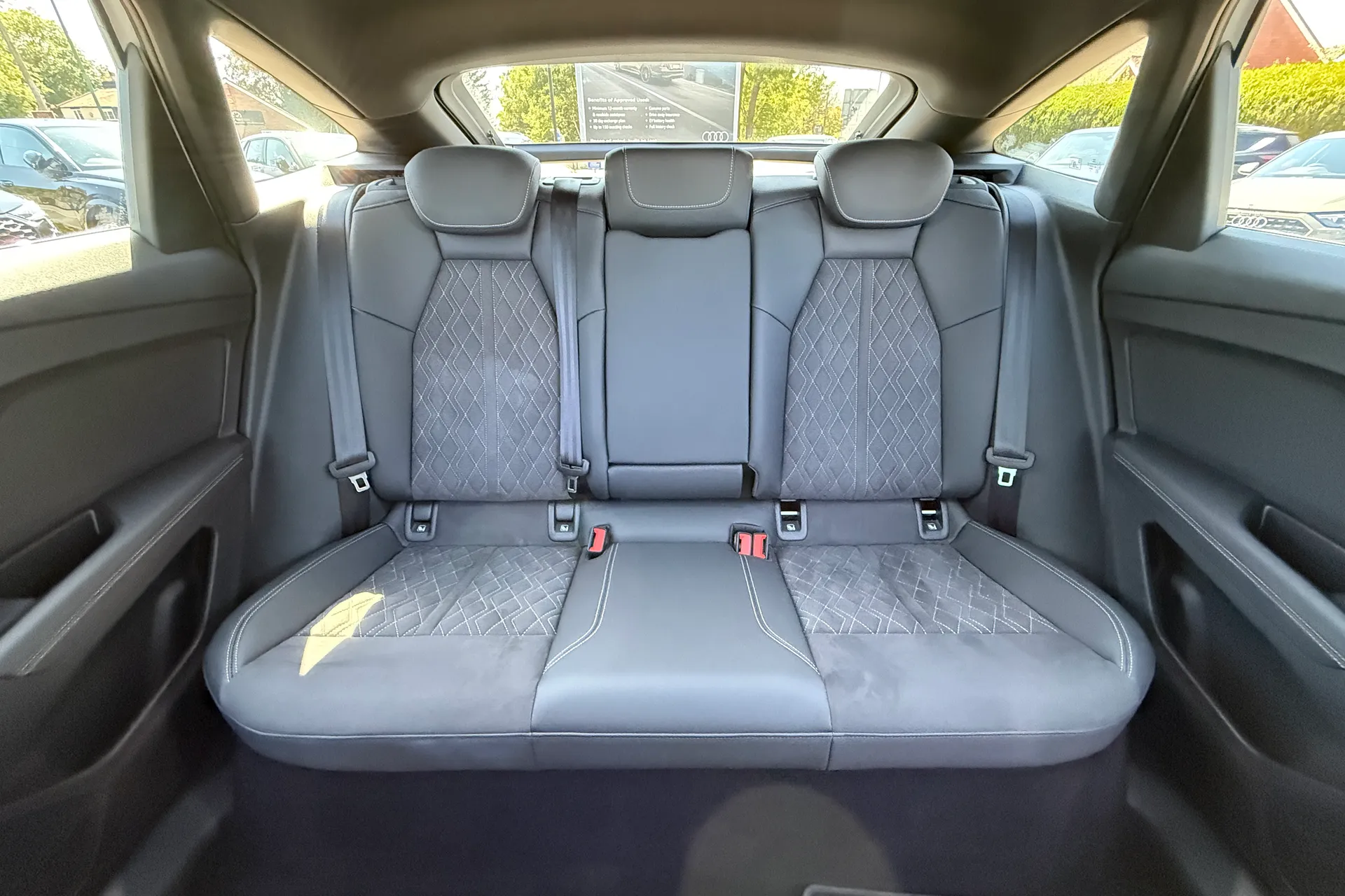 Audi Q4 thumbnail image number 49