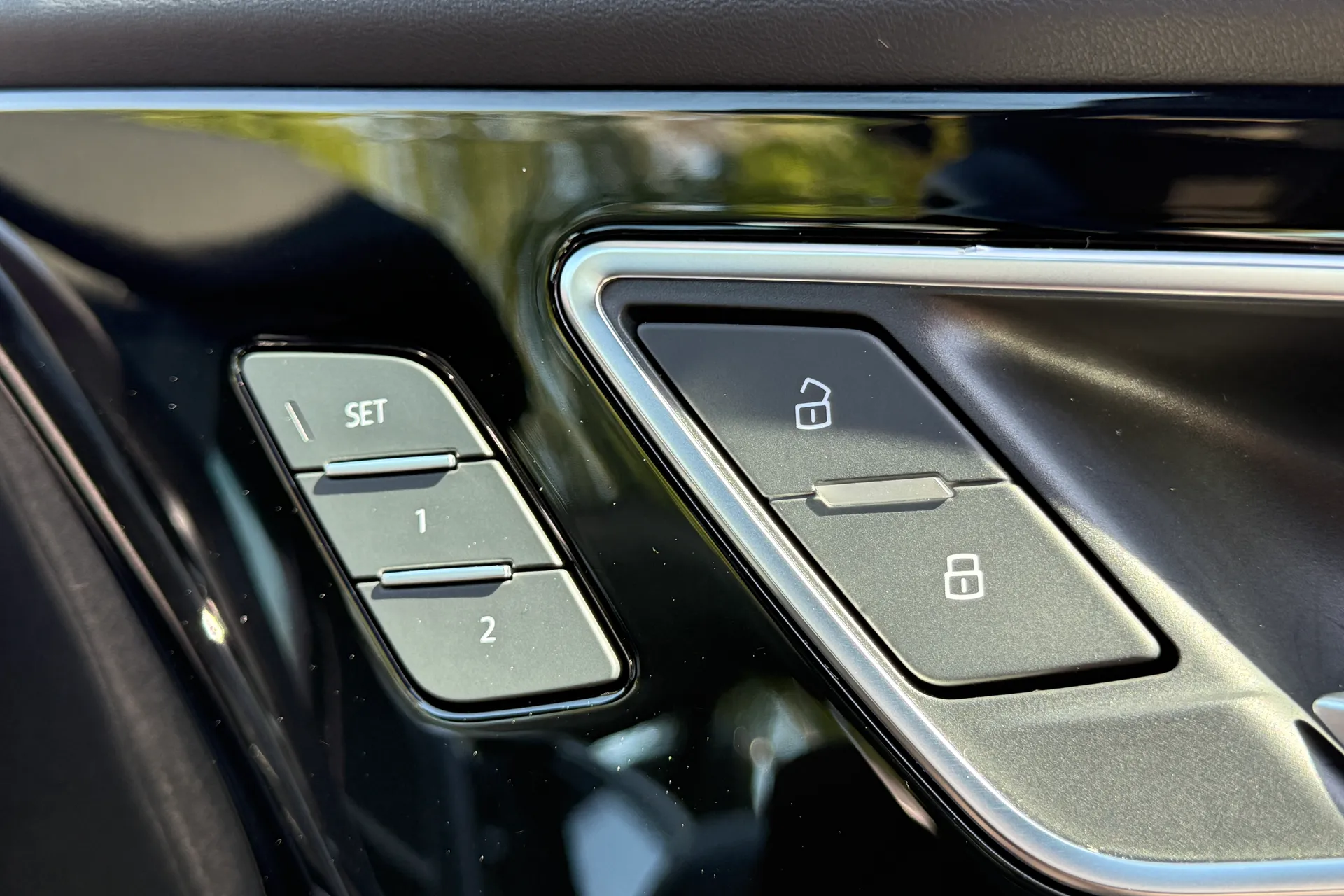 Audi Q4 thumbnail image number 23