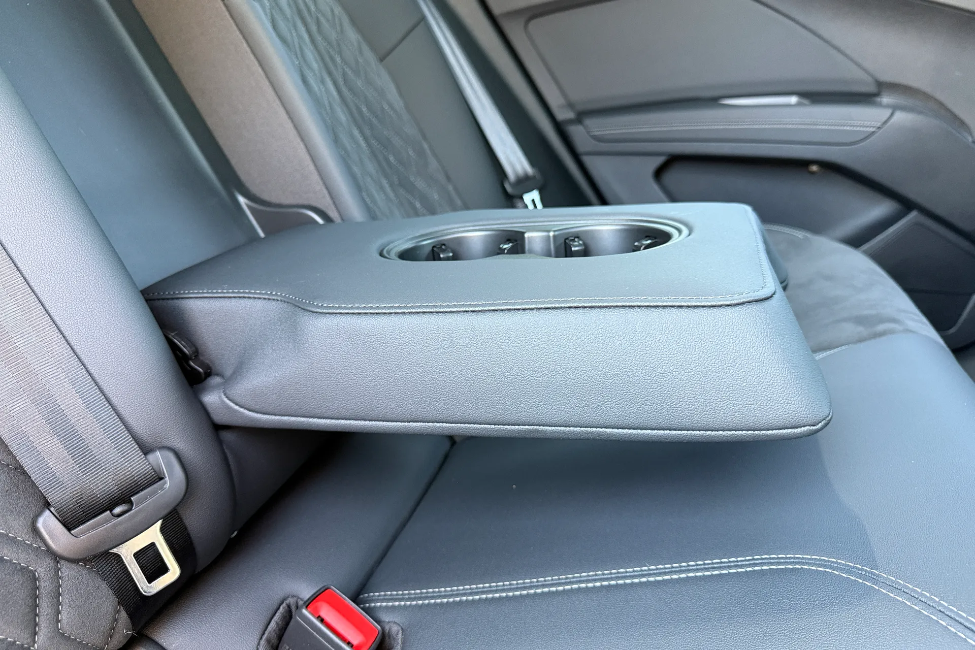 Audi Q4 thumbnail image number 56