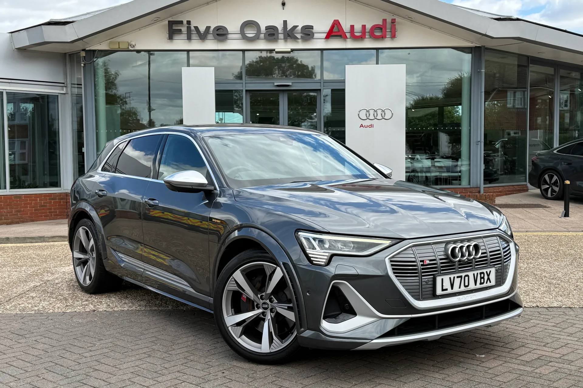 Audi e-tron focused image