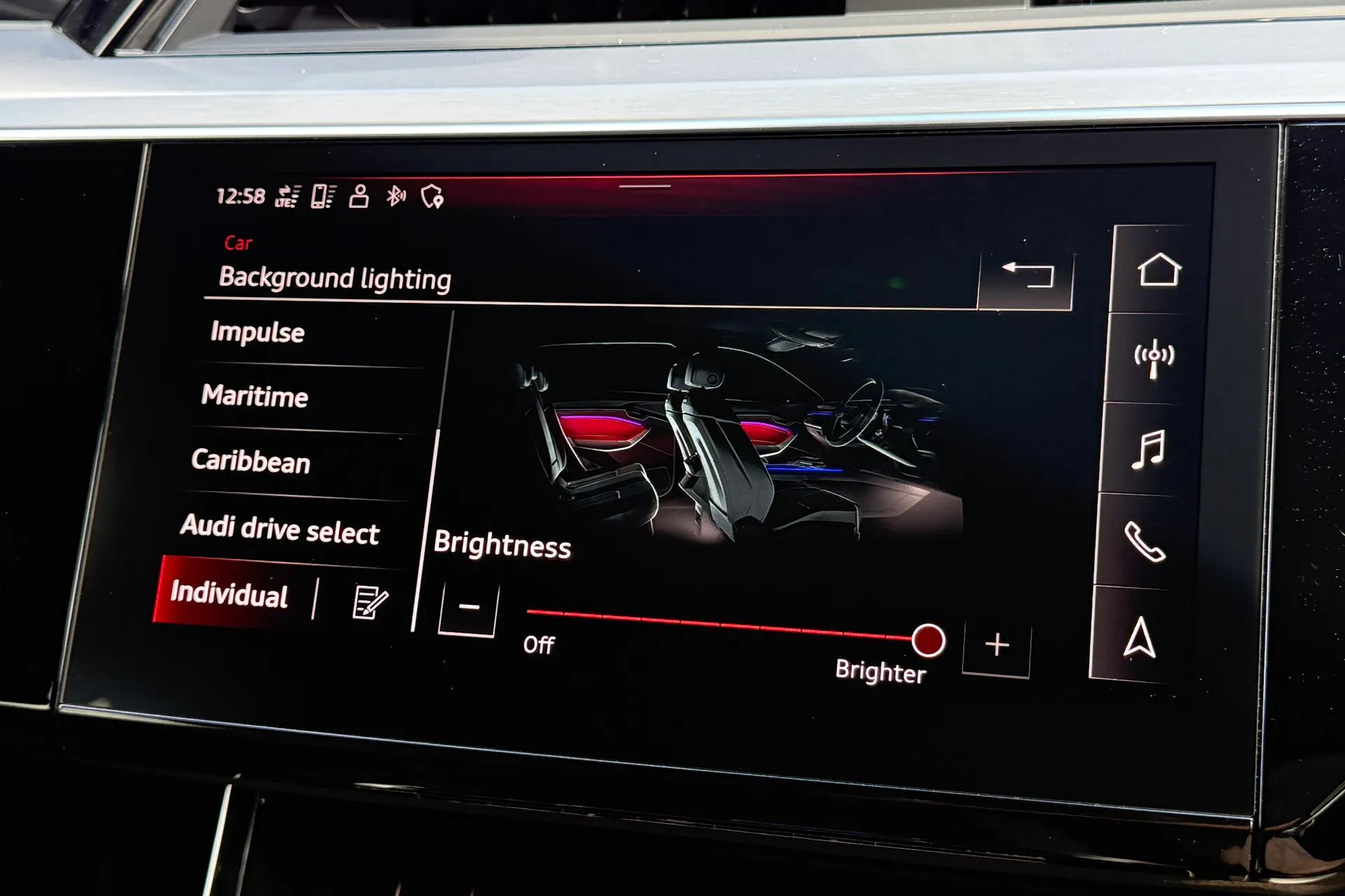 Audi e-tron thumbnail image number 13