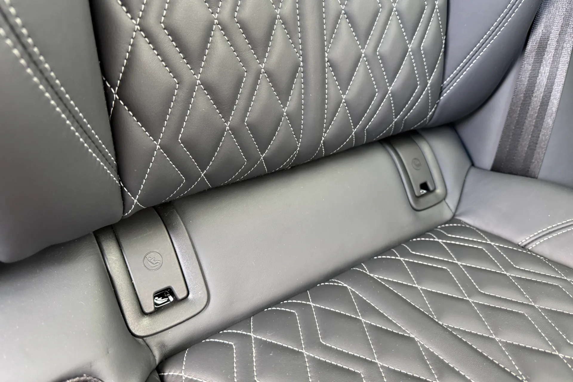 Audi e-tron thumbnail image number 48