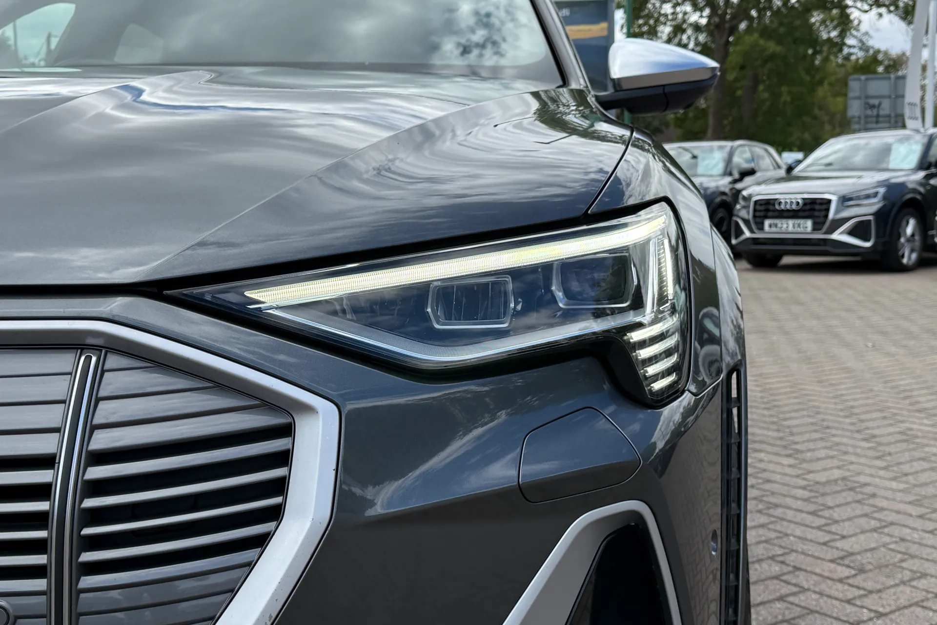Audi e-tron thumbnail image number 58