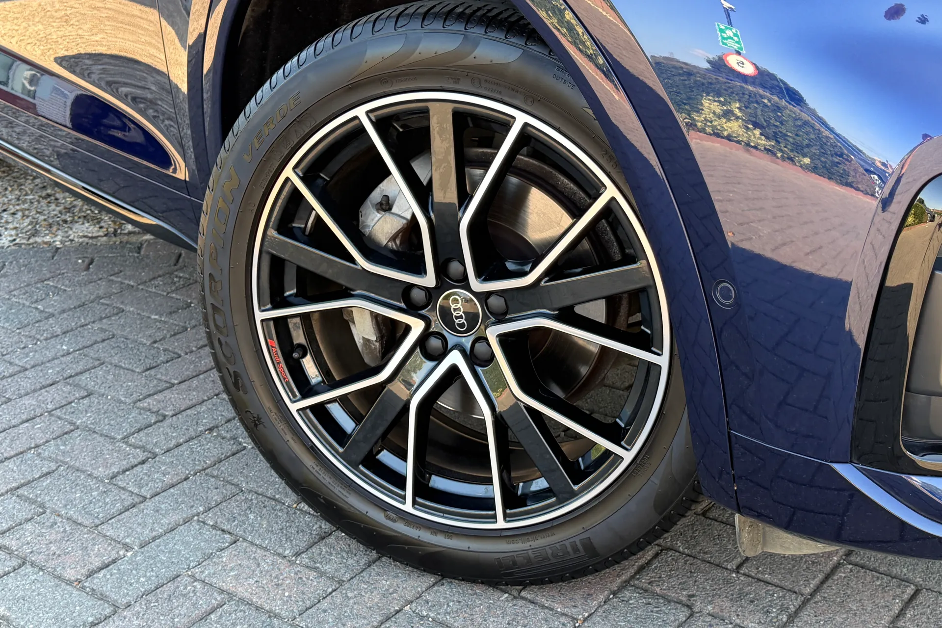 Audi Q5 thumbnail image number 7