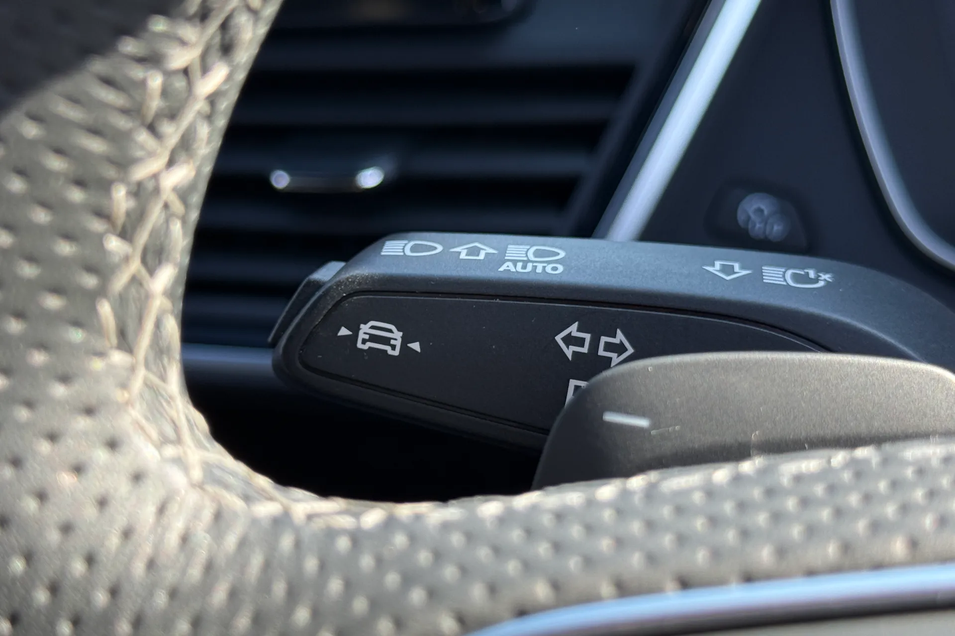 Audi Q5 thumbnail image number 21