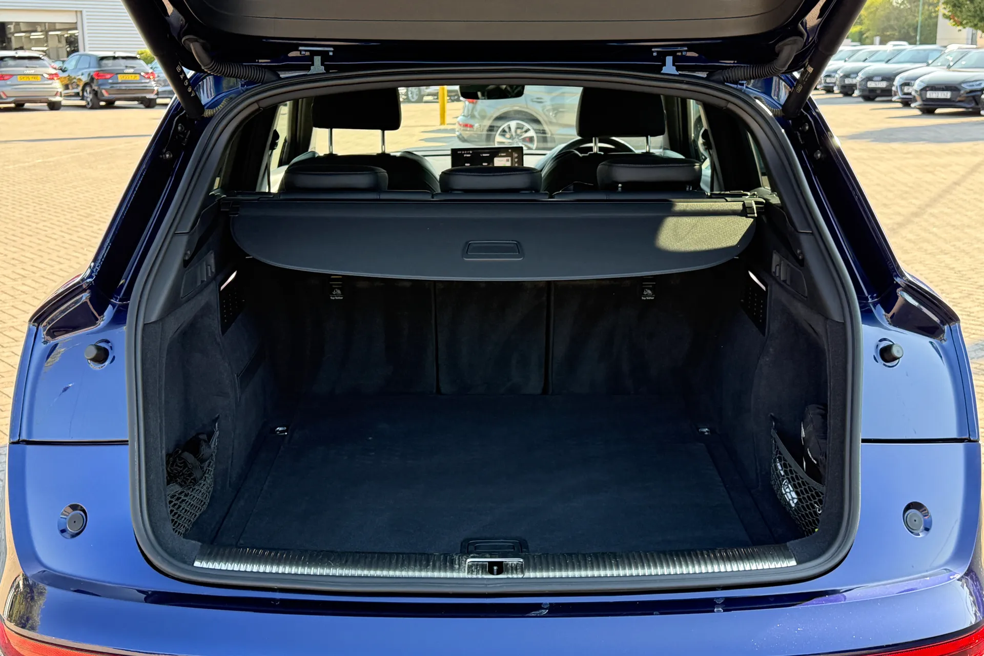 Audi Q5 thumbnail image number 38