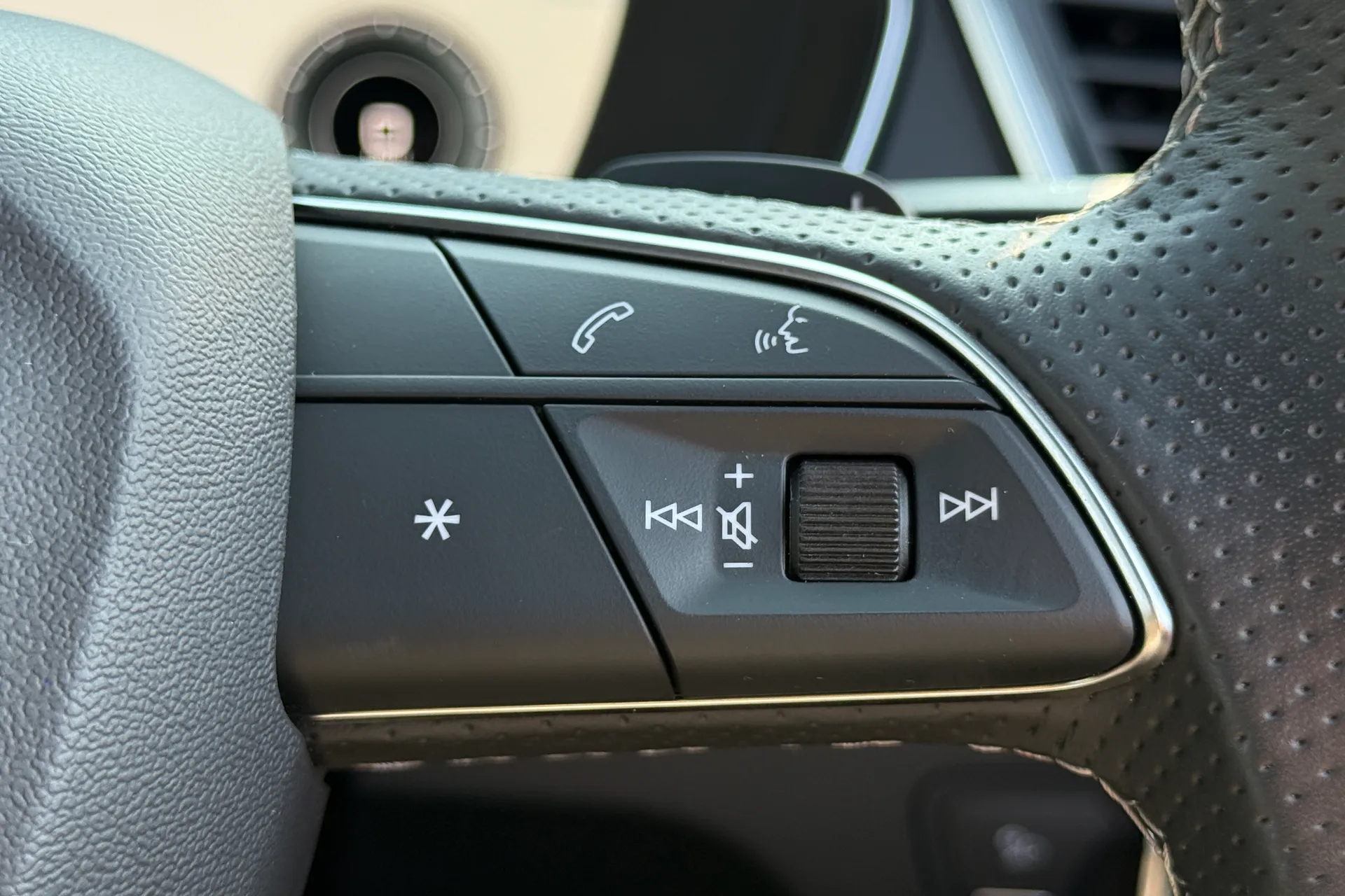 Audi Q5 thumbnail image number 25