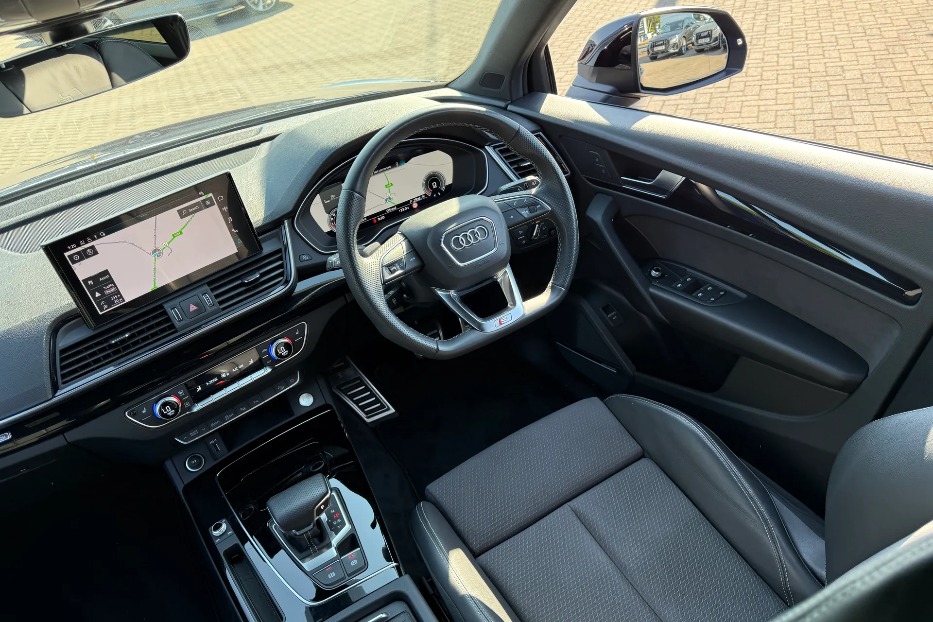 Audi Q5 thumbnail image number 45