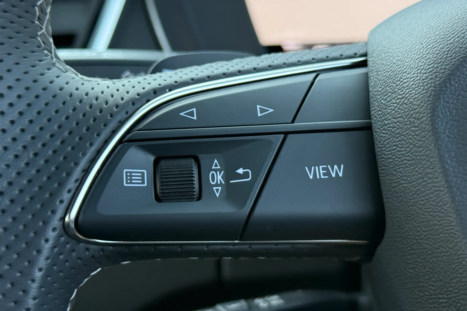 Audi Q5 thumbnail image number 27