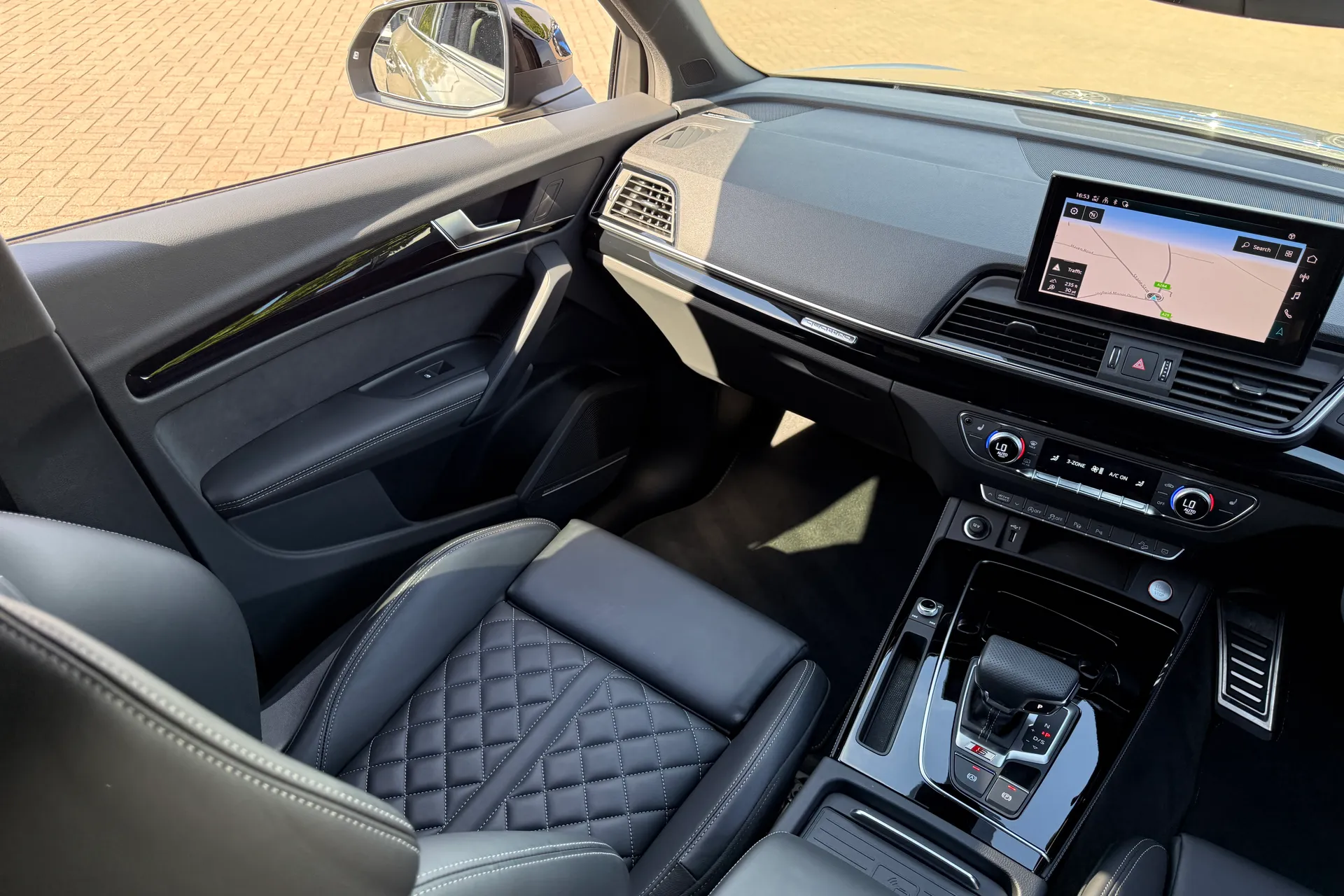 Audi Q5 thumbnail image number 45