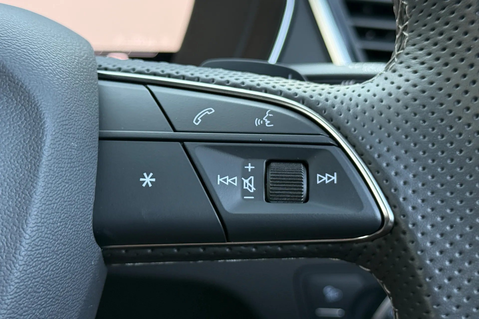 Audi Q5 thumbnail image number 28