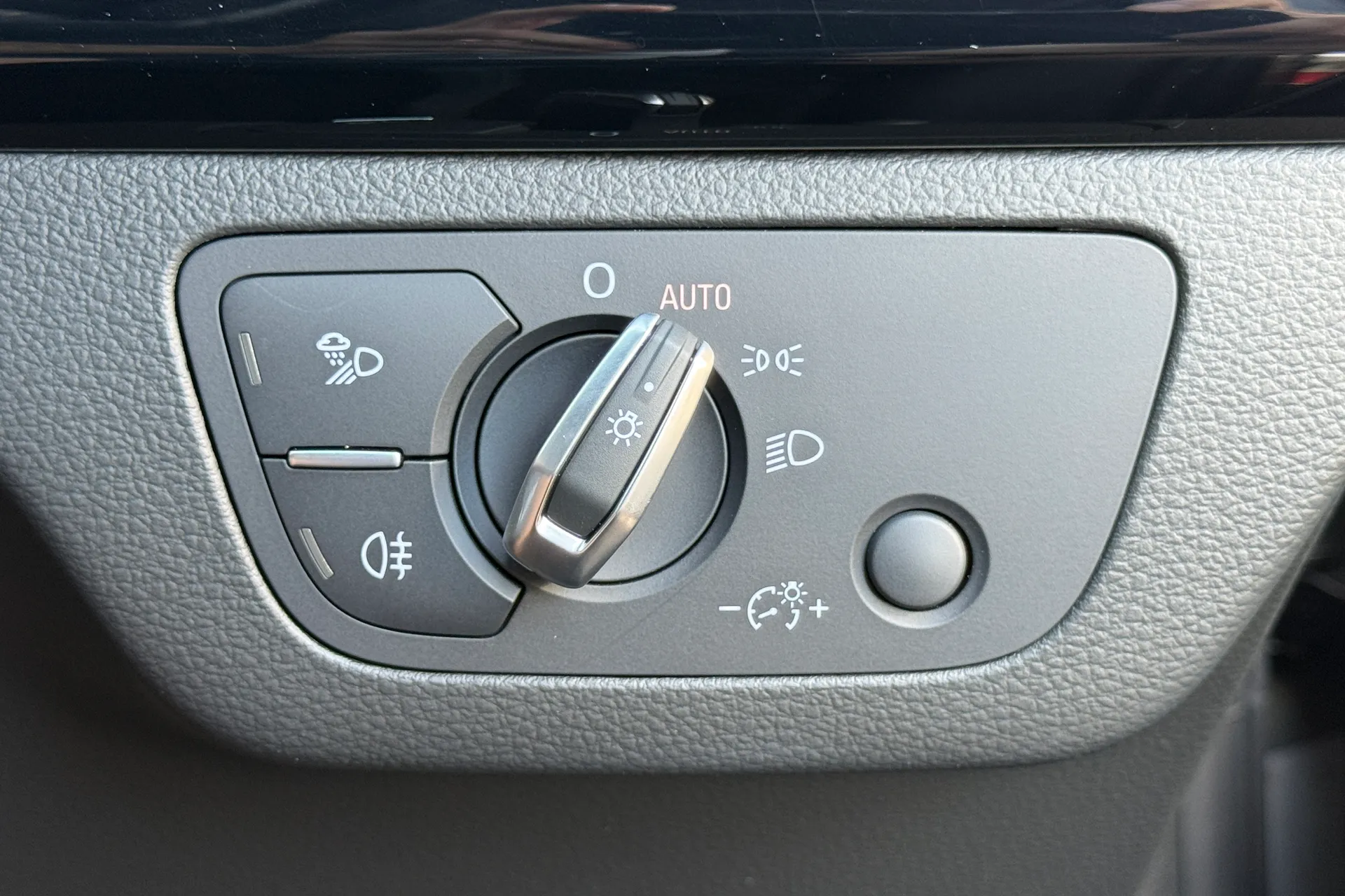 Audi Q5 thumbnail image number 29