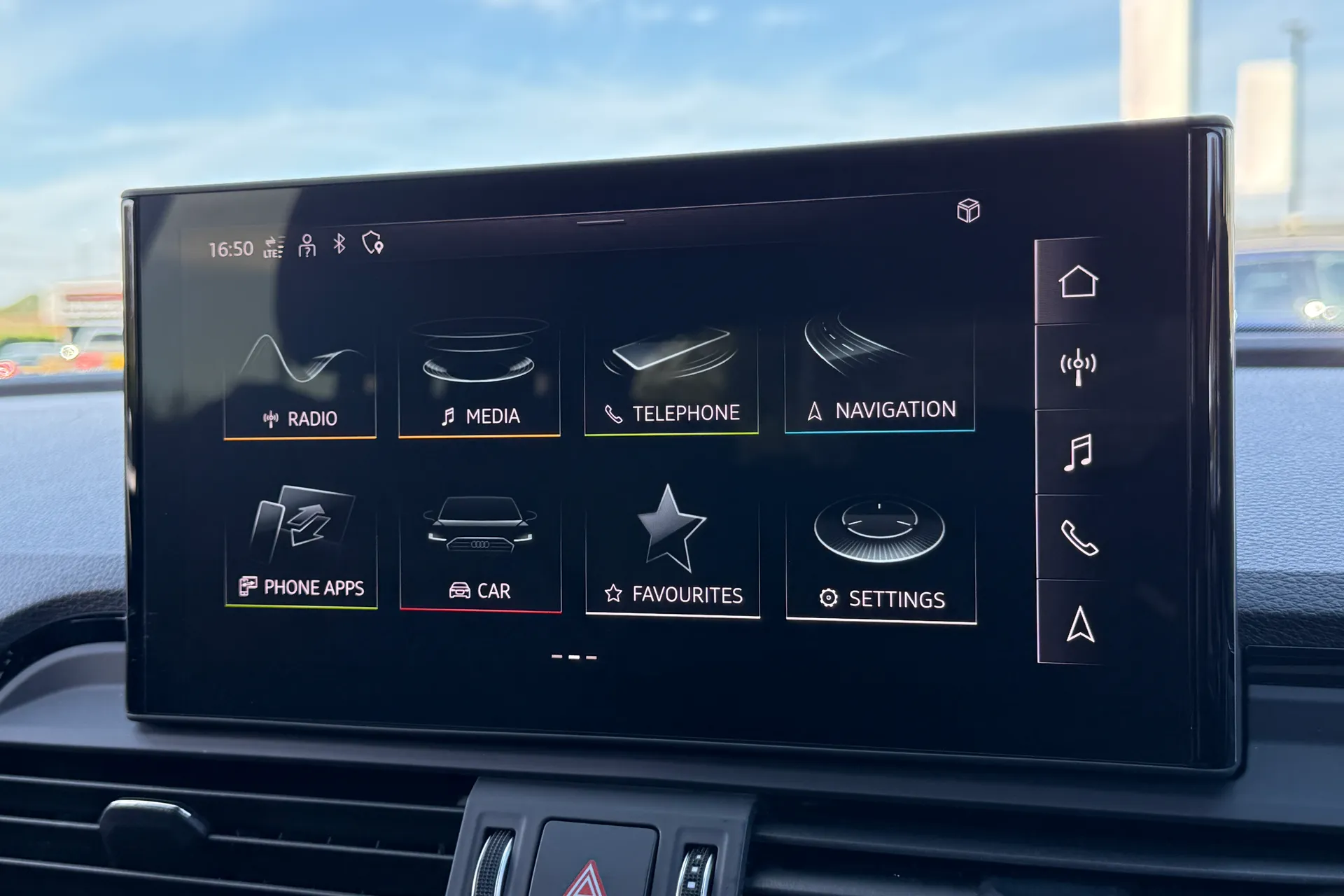 Audi Q5 thumbnail image number 17