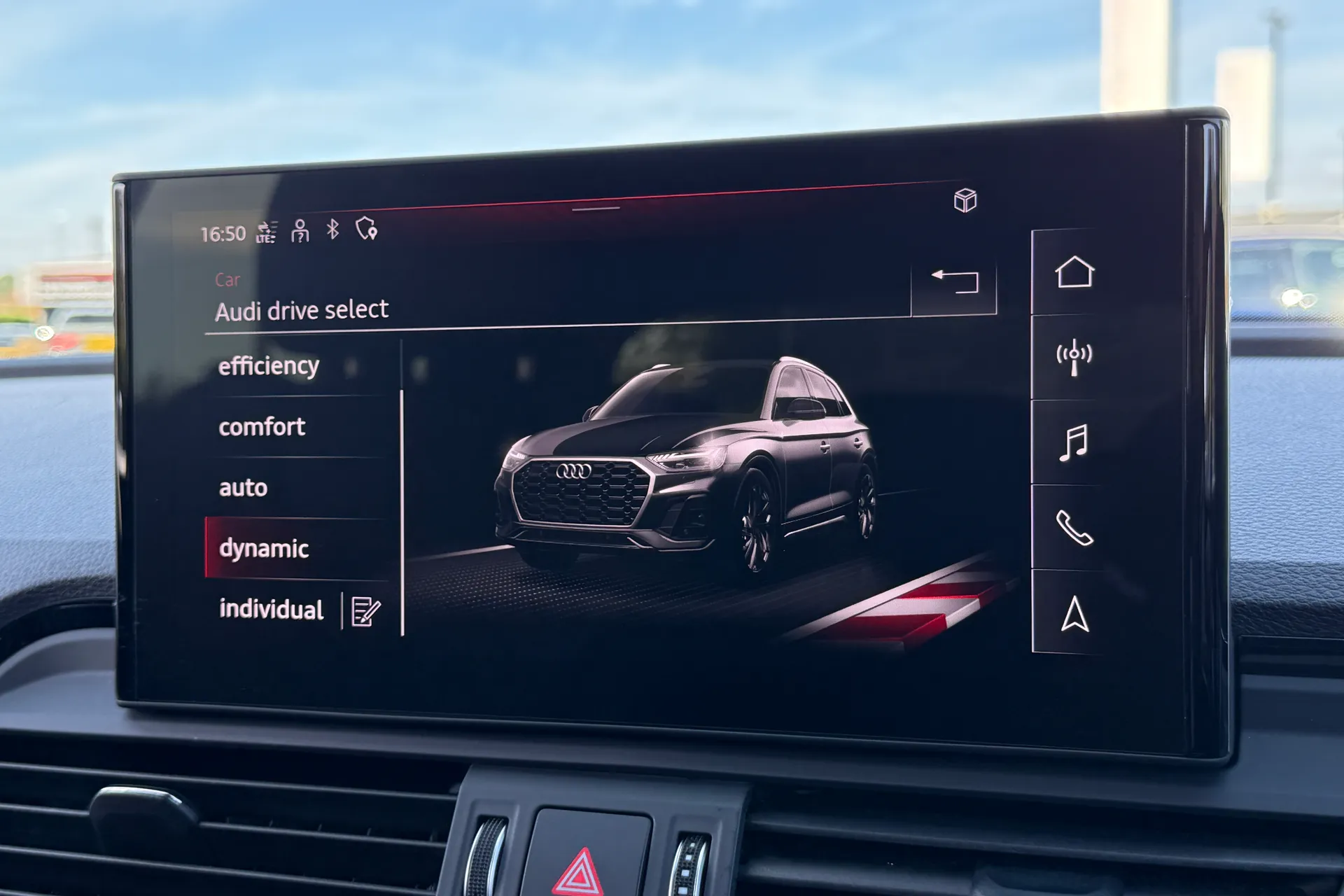 Audi Q5 thumbnail image number 12