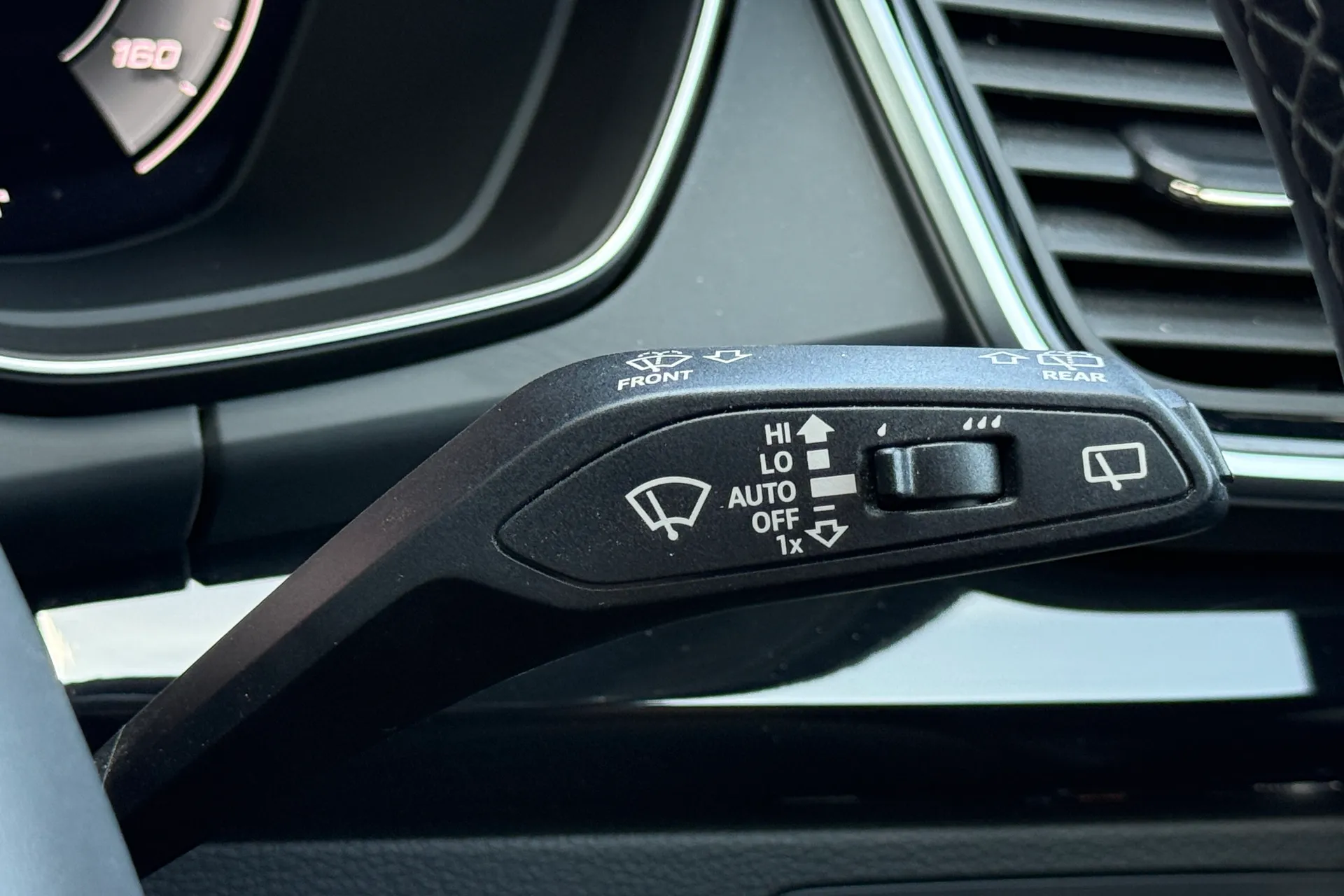 Audi Q5 thumbnail image number 12