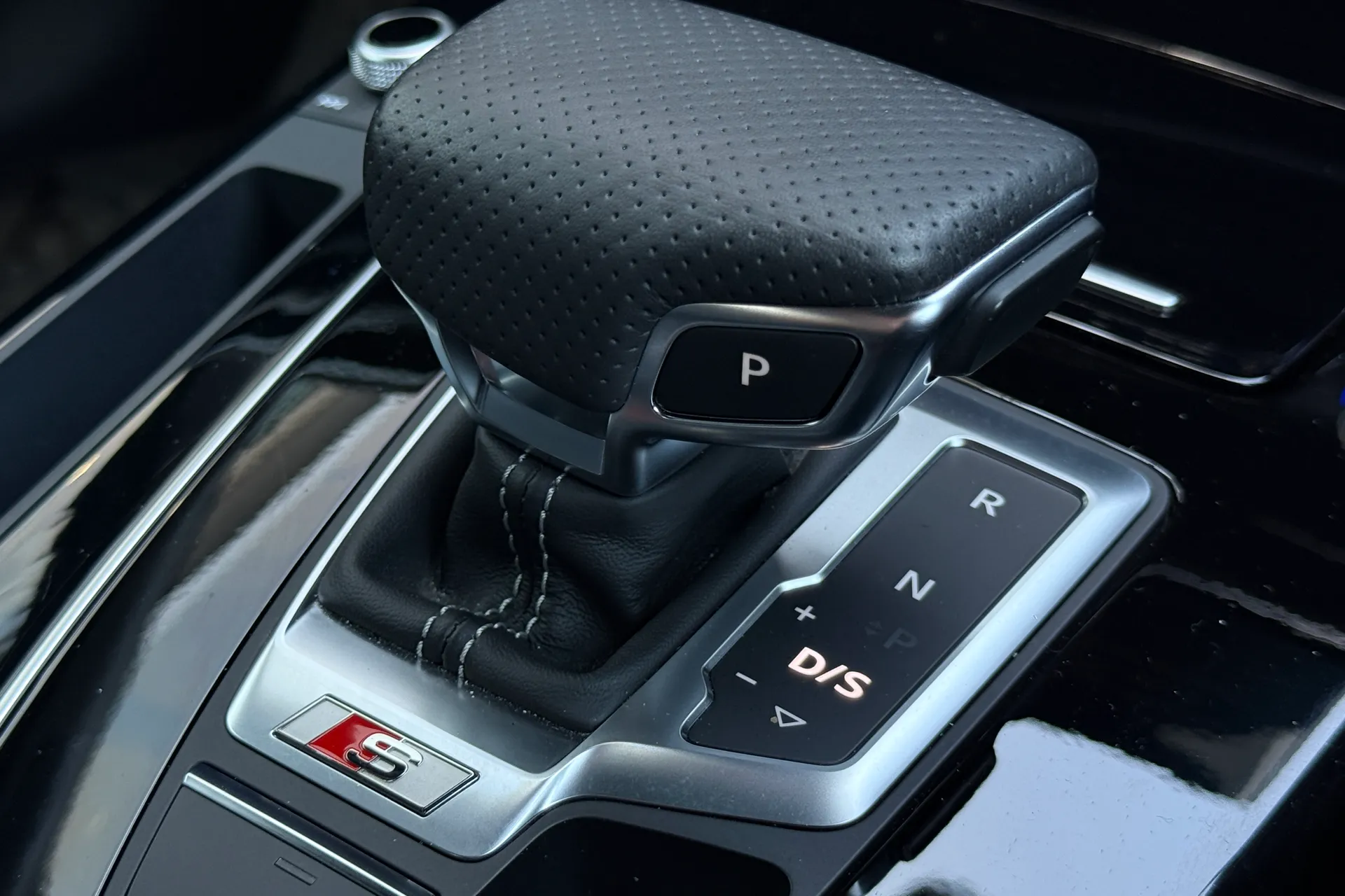 Audi Q5 thumbnail image number 21