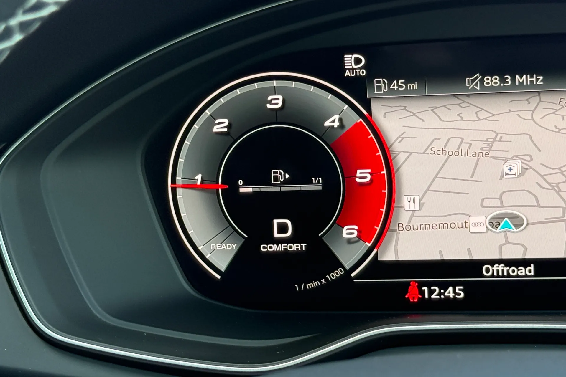 Audi Q5 thumbnail image number 9