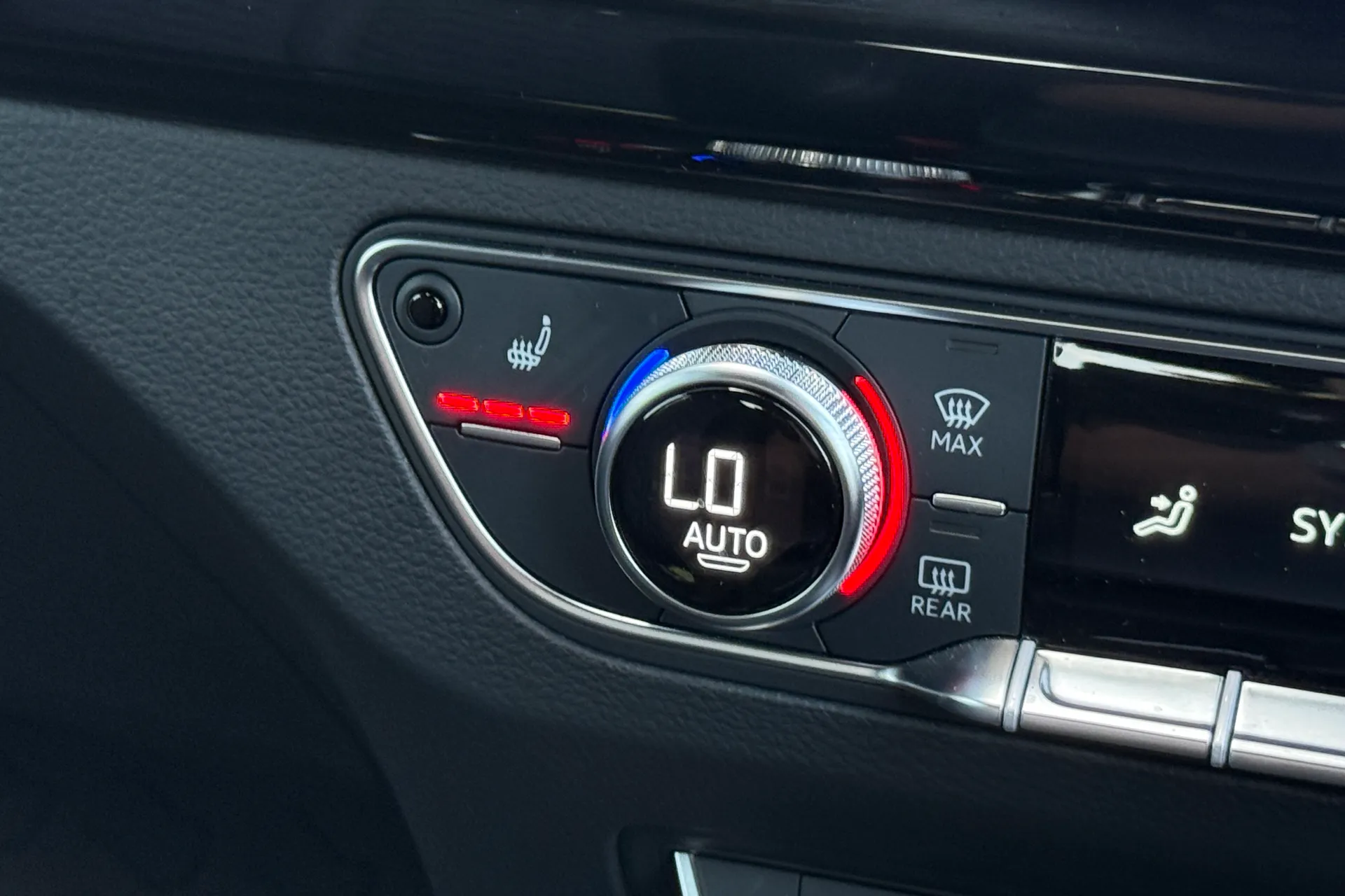 Audi Q5 thumbnail image number 14
