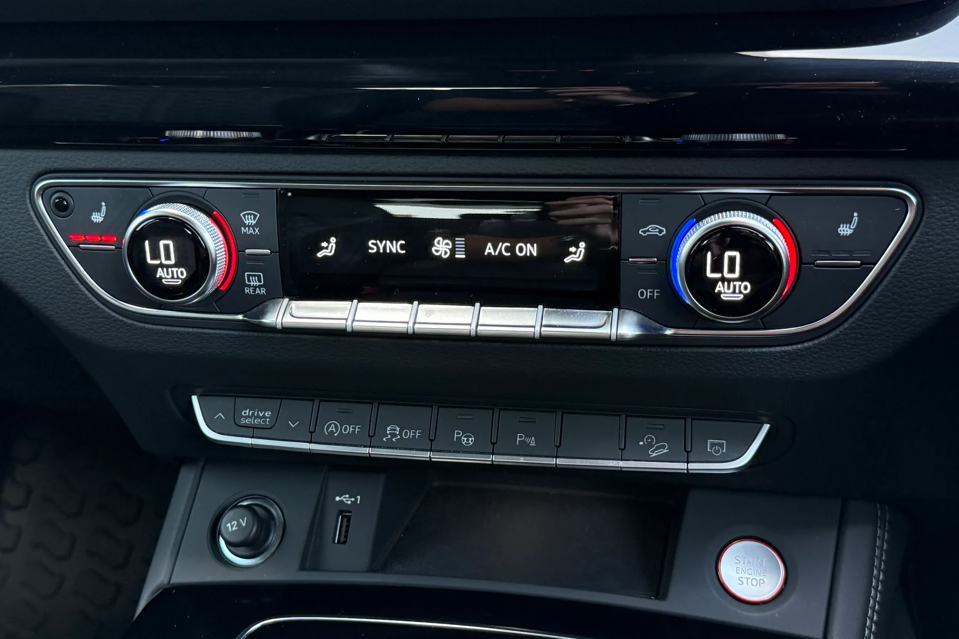 Audi Q5 thumbnail image number 15