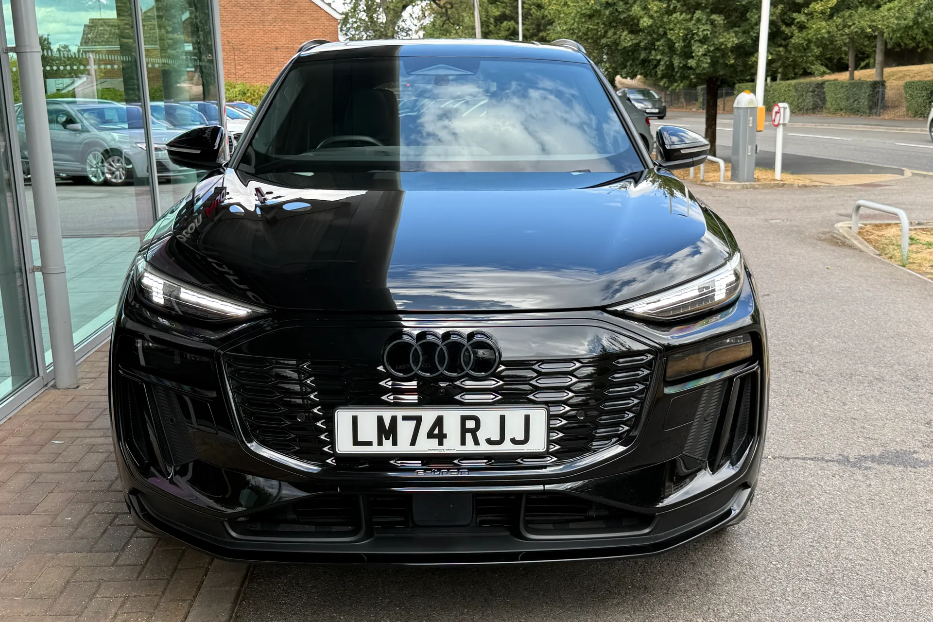 Audi Q6 thumbnail image number 50
