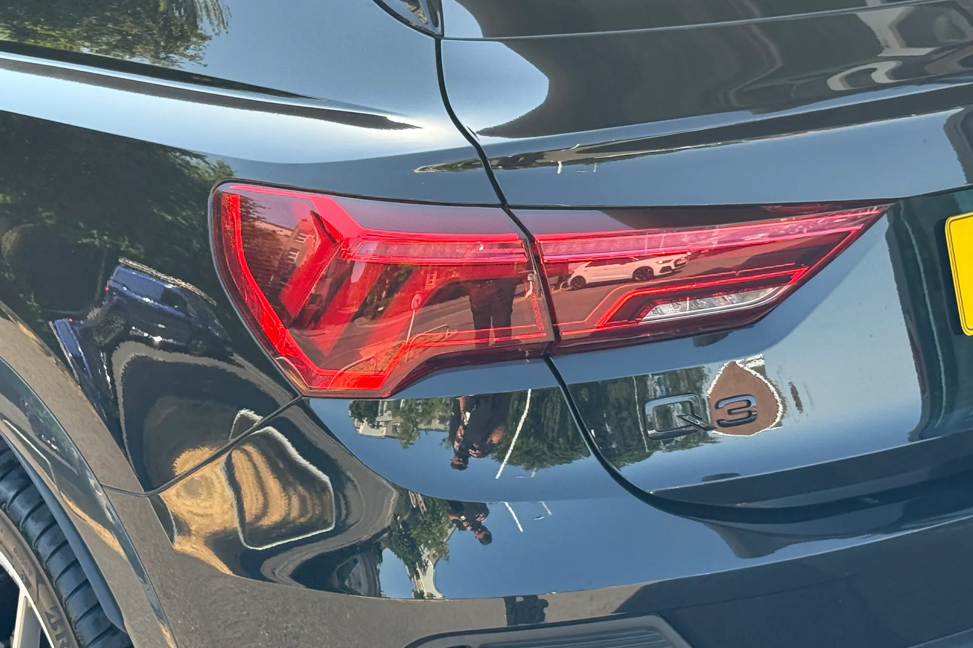 Audi Q3 thumbnail image number 51