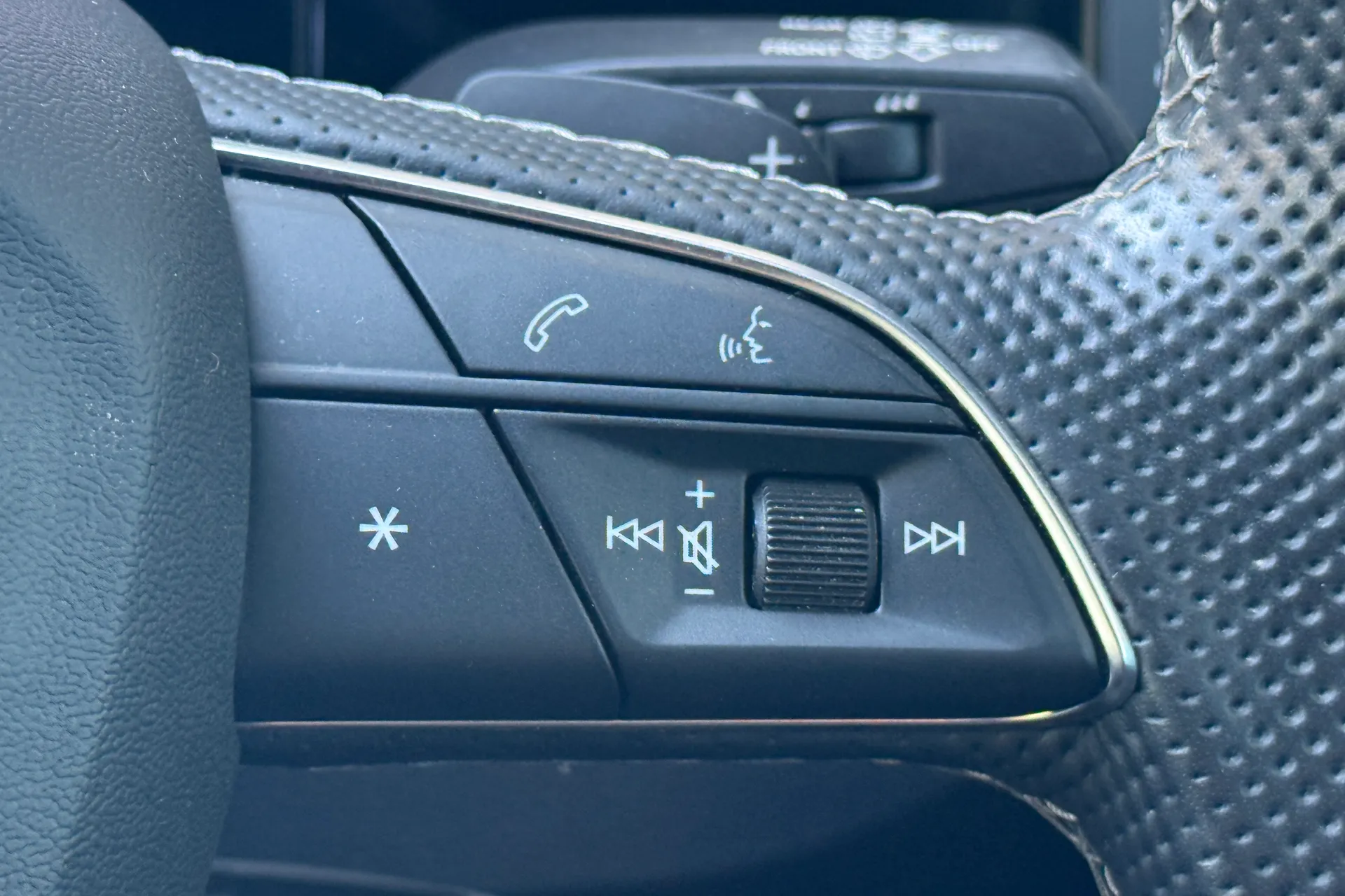 Audi Q3 thumbnail image number 13