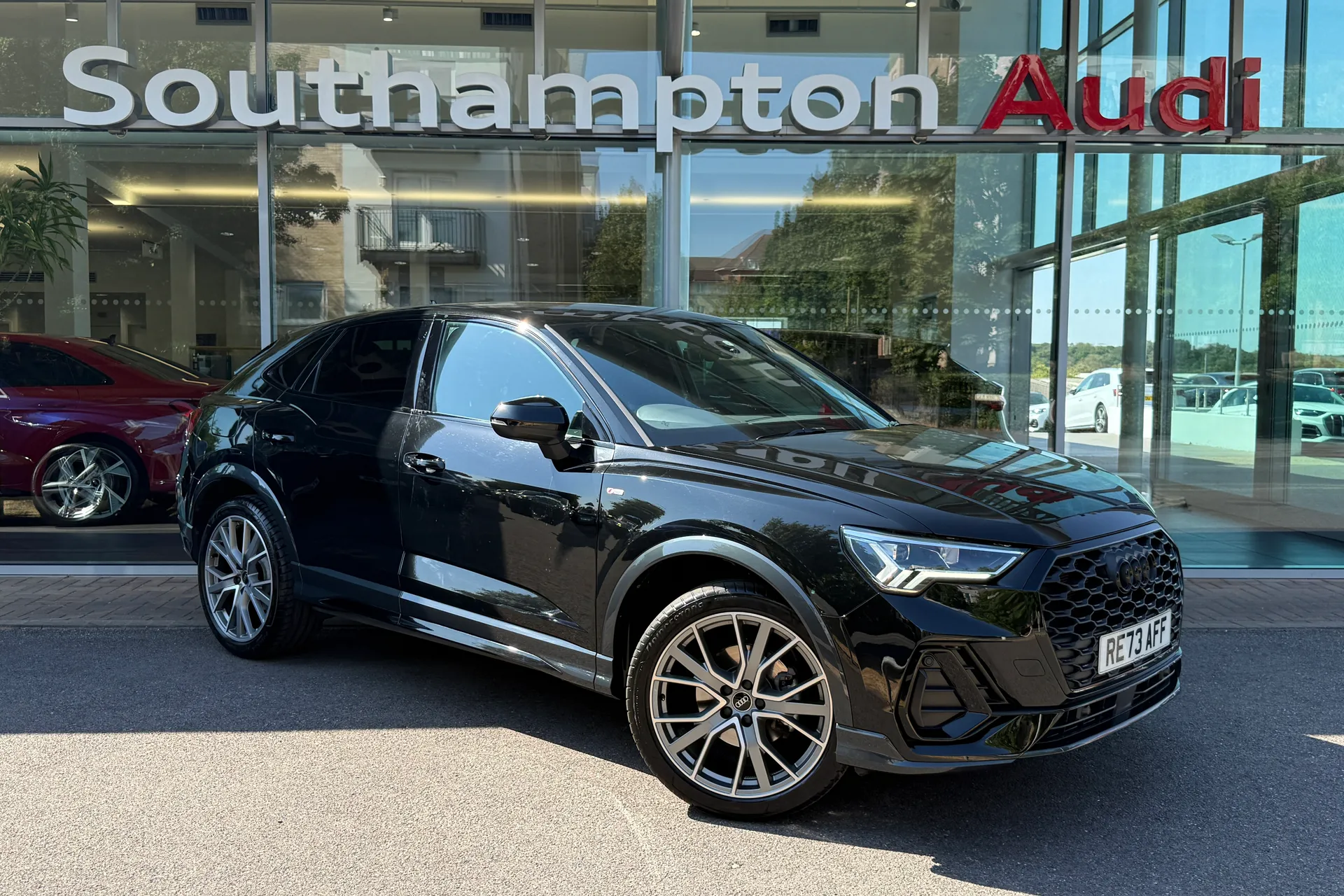 Audi Q3 thumbnail image number 63