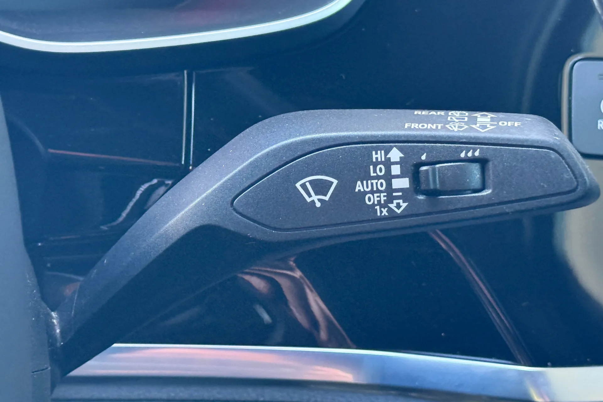 Audi Q3 thumbnail image number 15