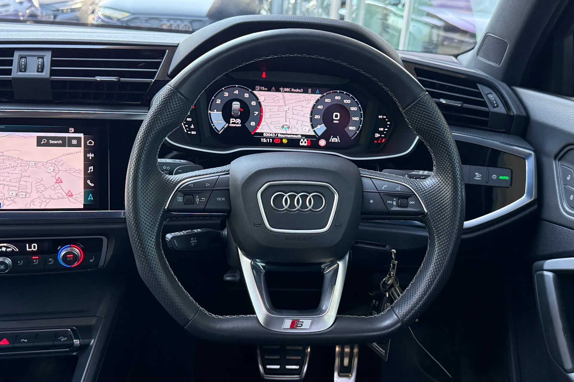 Audi Q3 thumbnail image number 46