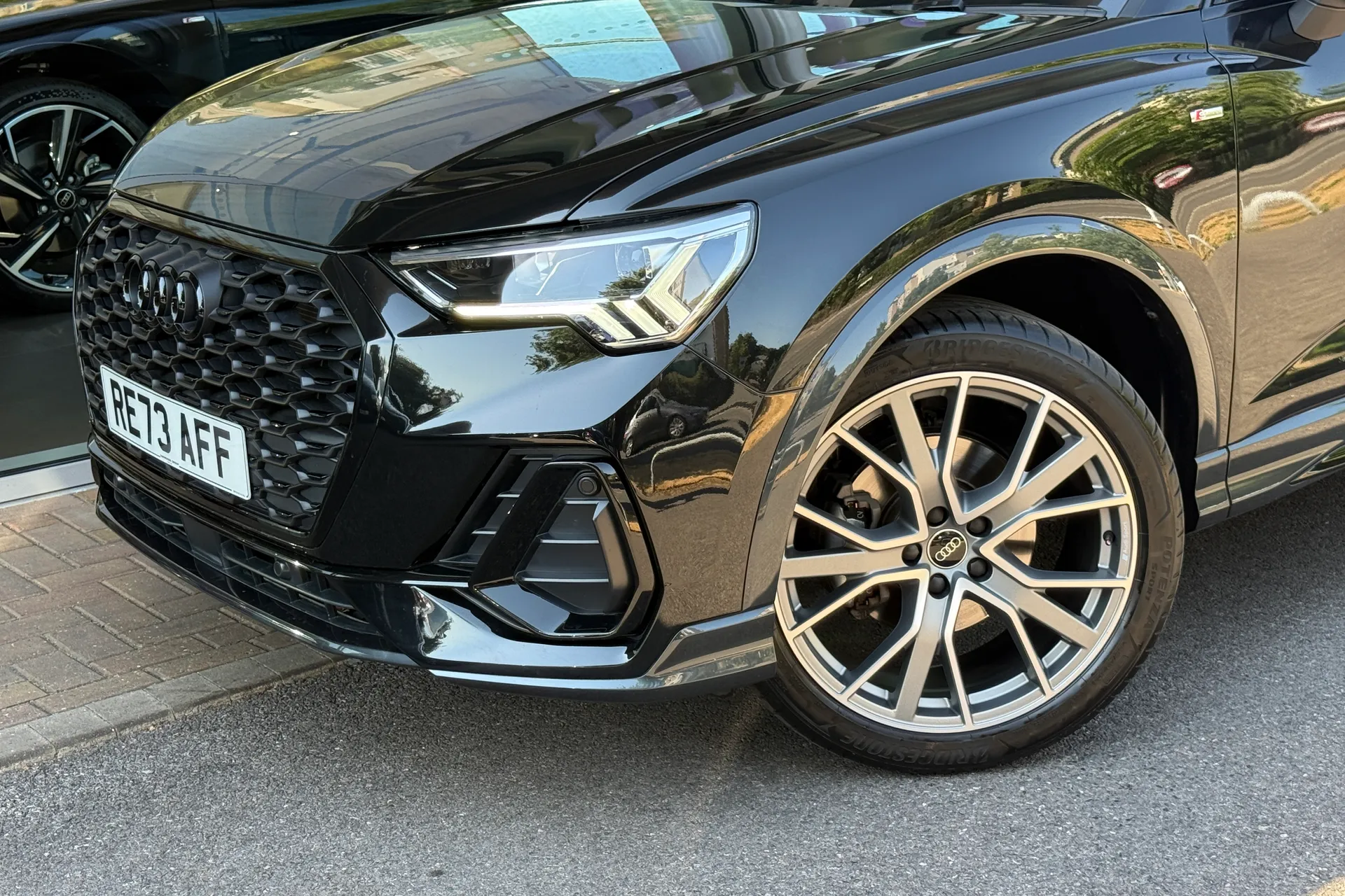 Audi Q3 thumbnail image number 60