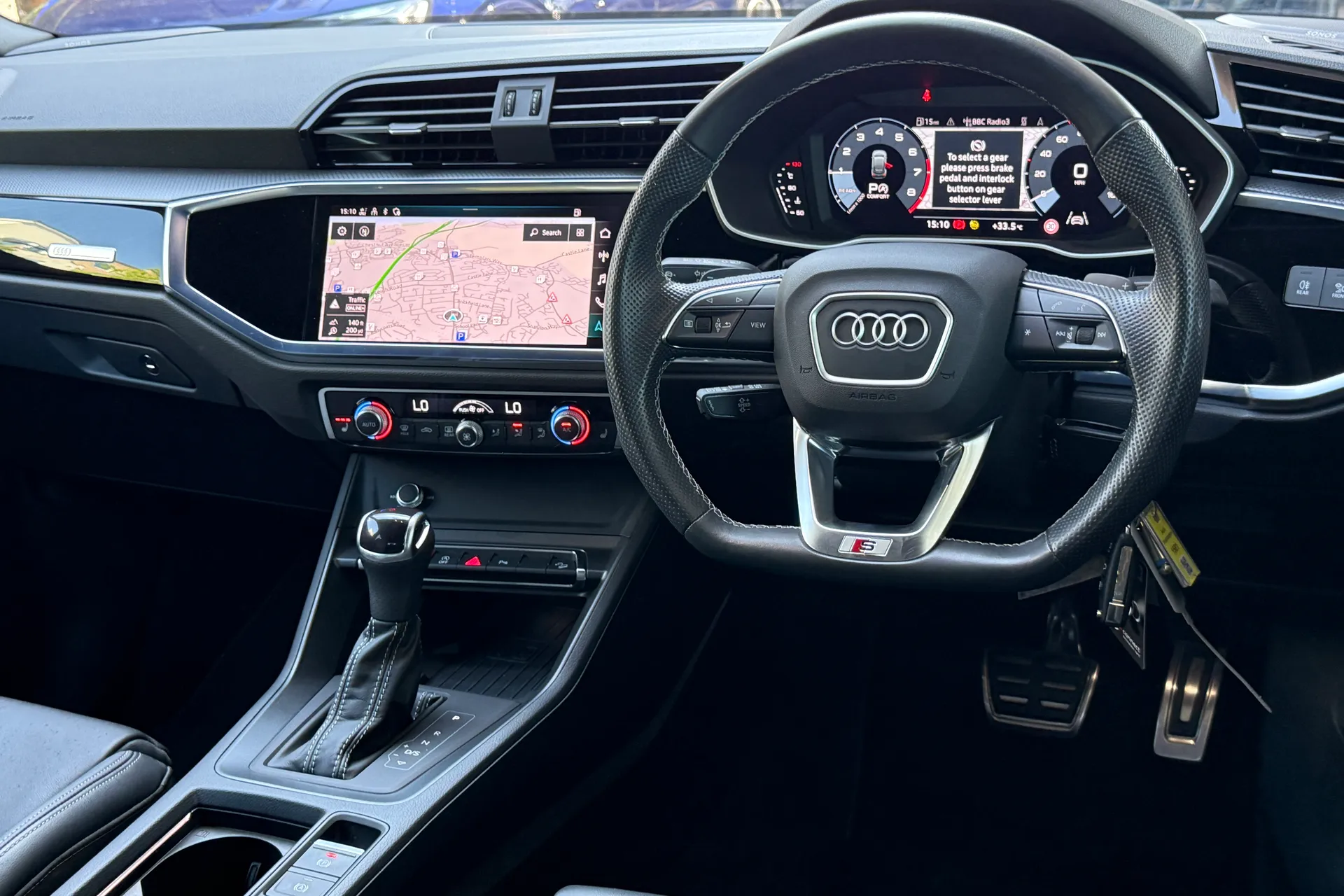Audi Q3 thumbnail image number 41