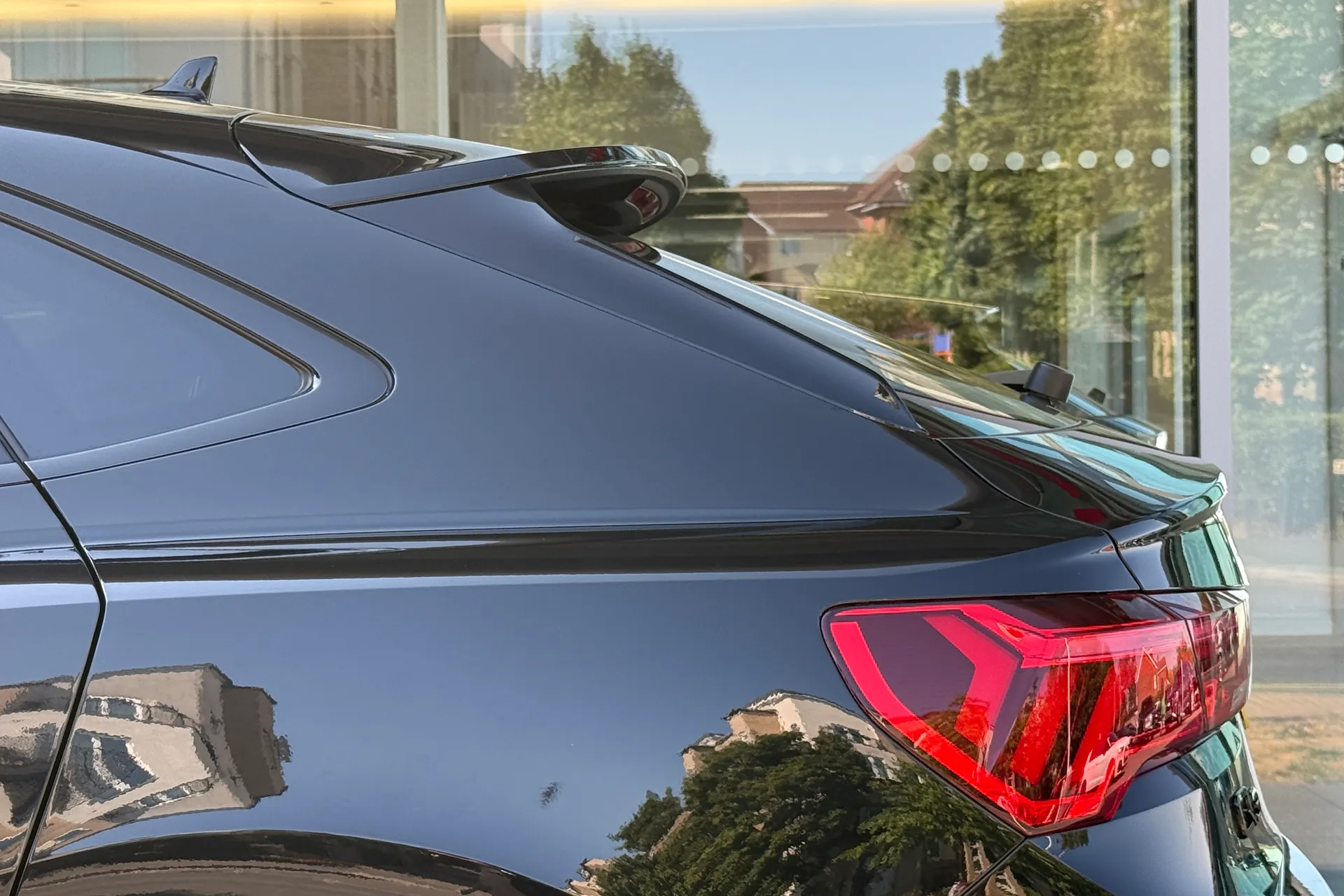 Audi Q3 thumbnail image number 52