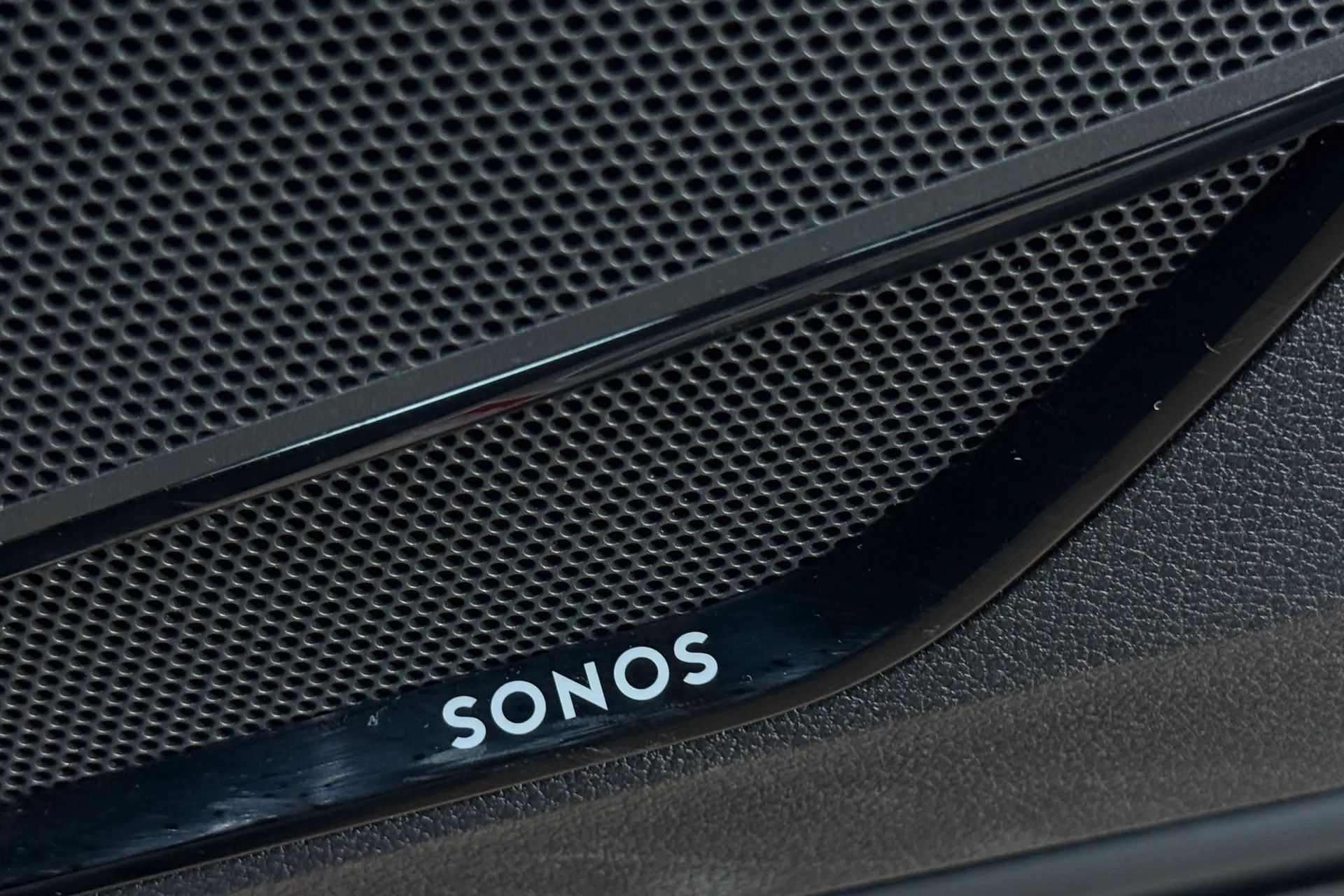 Audi Q3 thumbnail image number 35