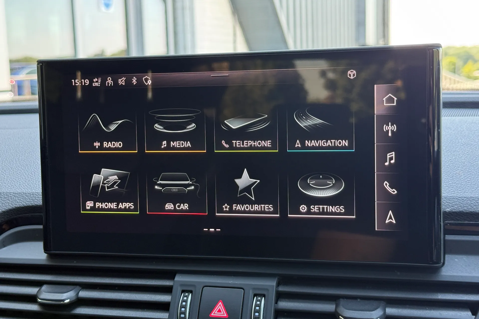 Audi Q5 thumbnail image number 15