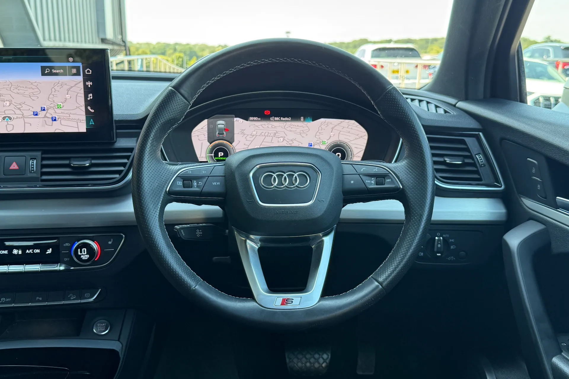 Audi Q5 thumbnail image number 40