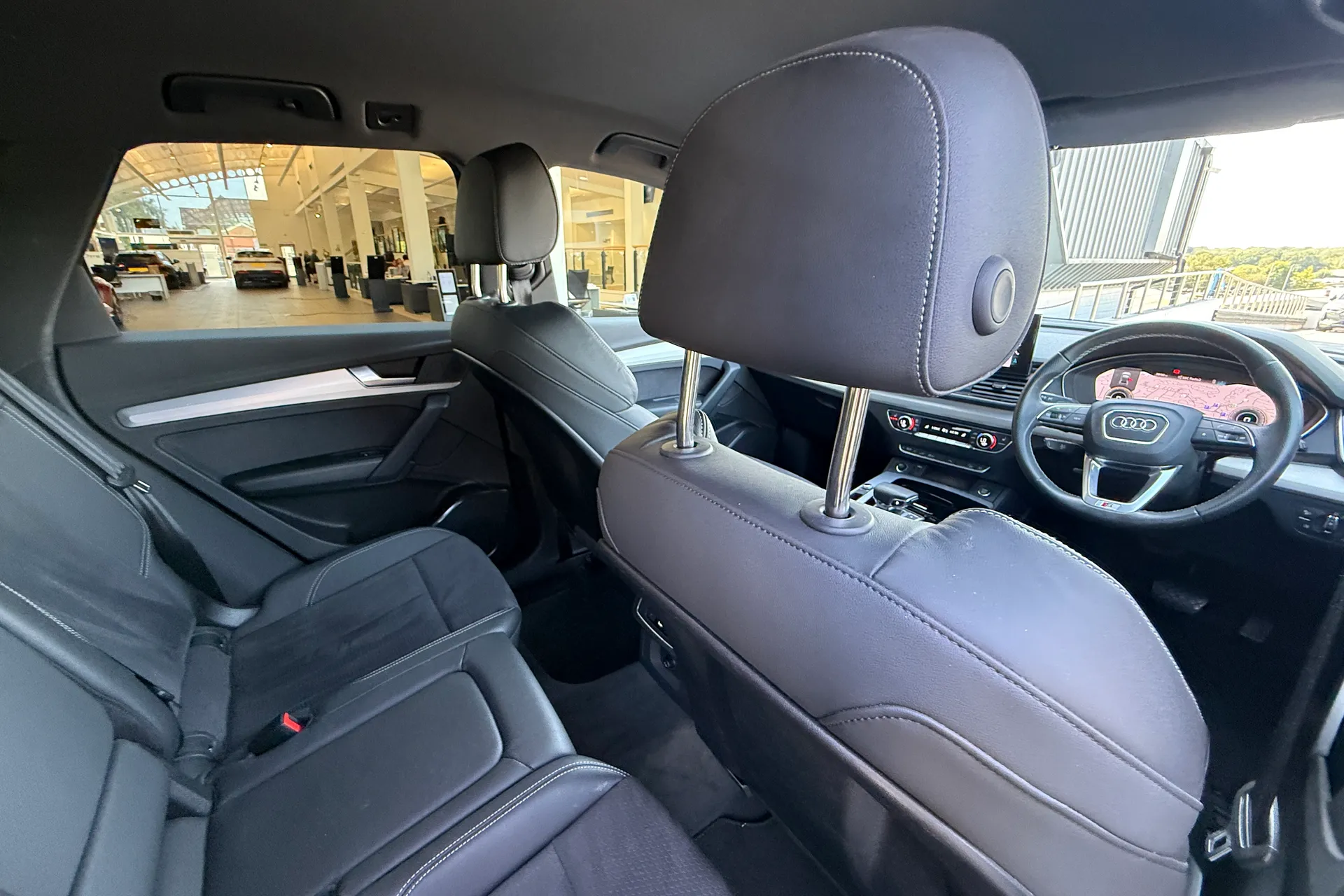 Audi Q5 thumbnail image number 36