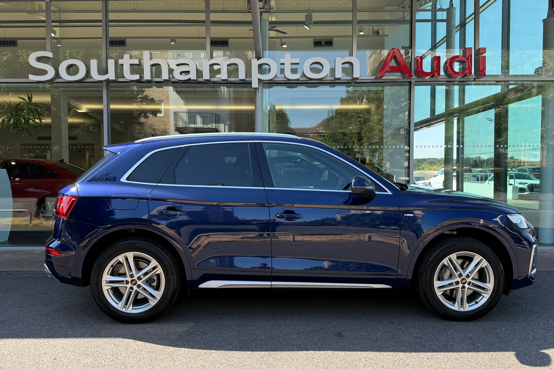 Audi Q5 thumbnail image number 4